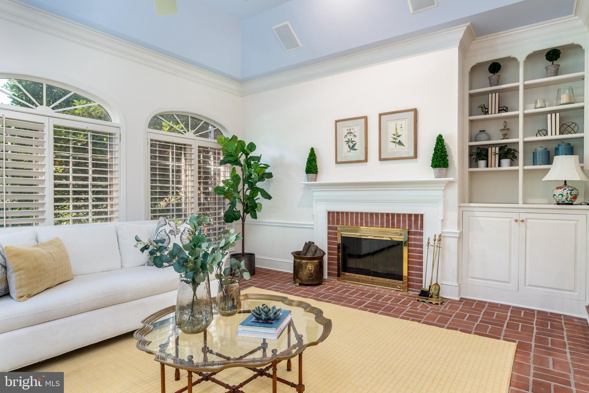 RADNOR HUNT - Residential