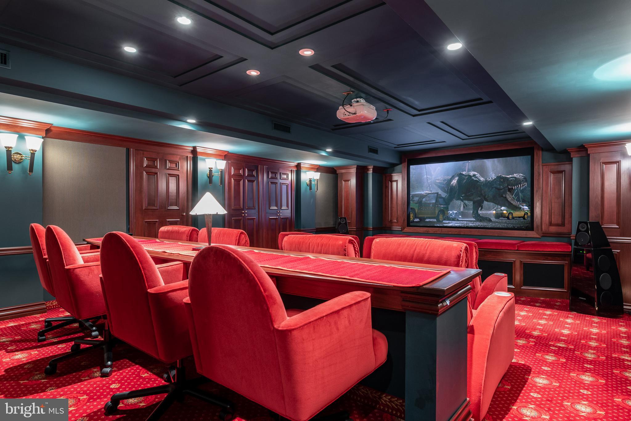 RADNOR HUNT - Residential