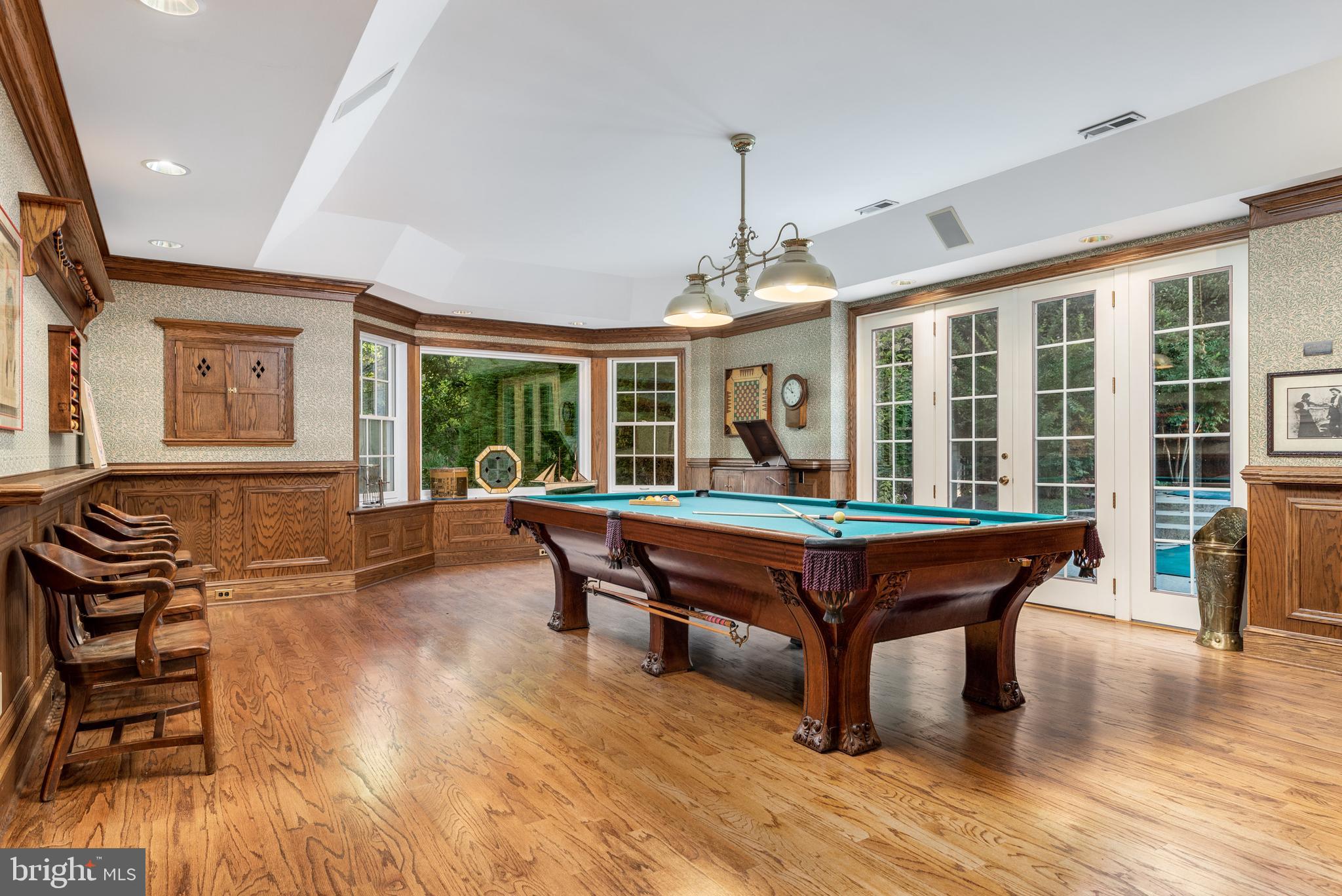 RADNOR HUNT - Residential