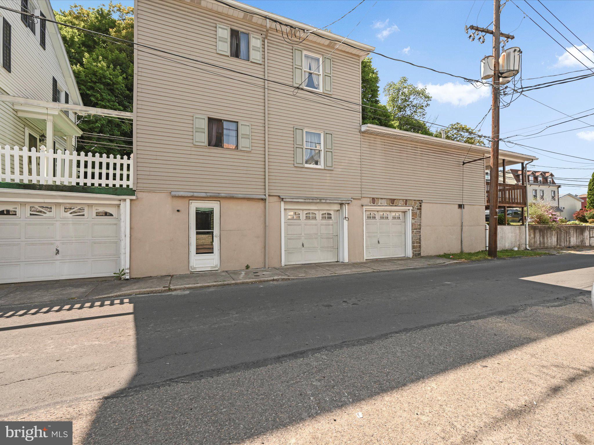 MINERSVILLE - Residential