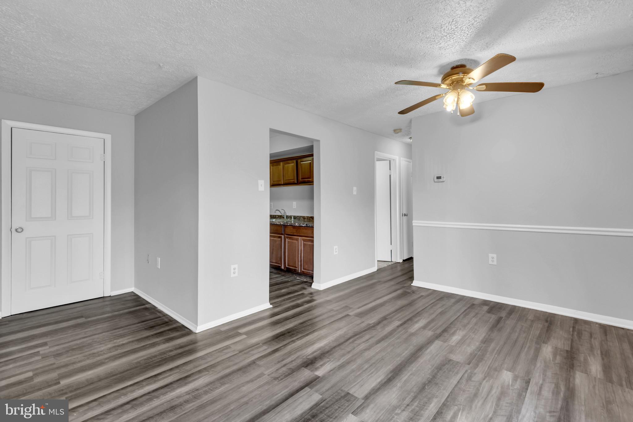 SUN VALLEY CONDOMINIUMS - Residential