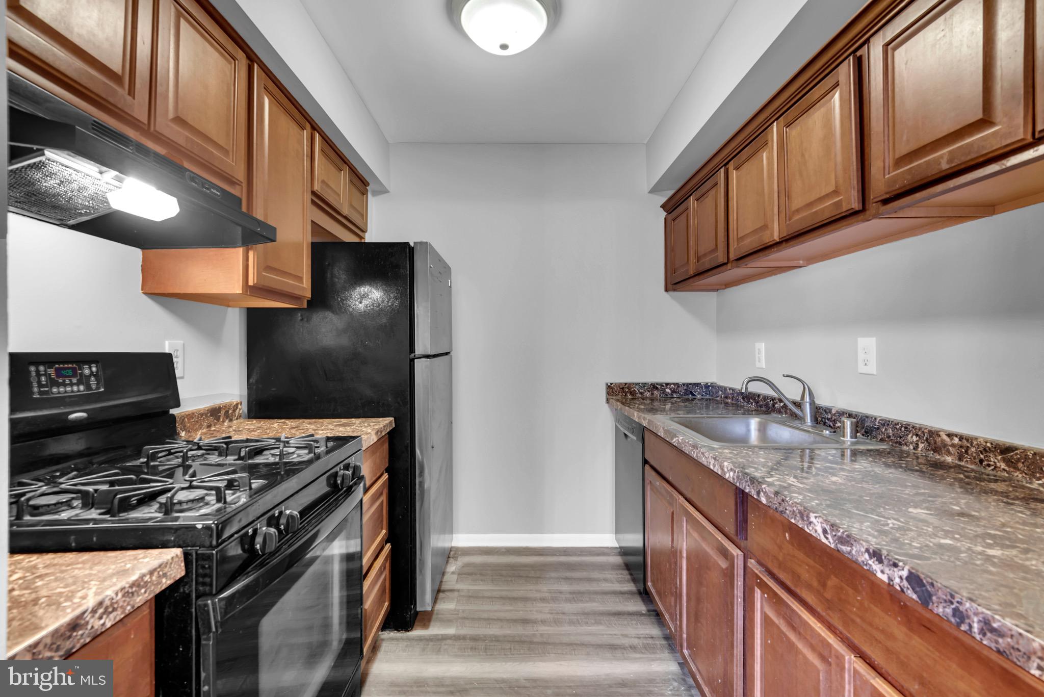 SUN VALLEY CONDOMINIUMS - Residential