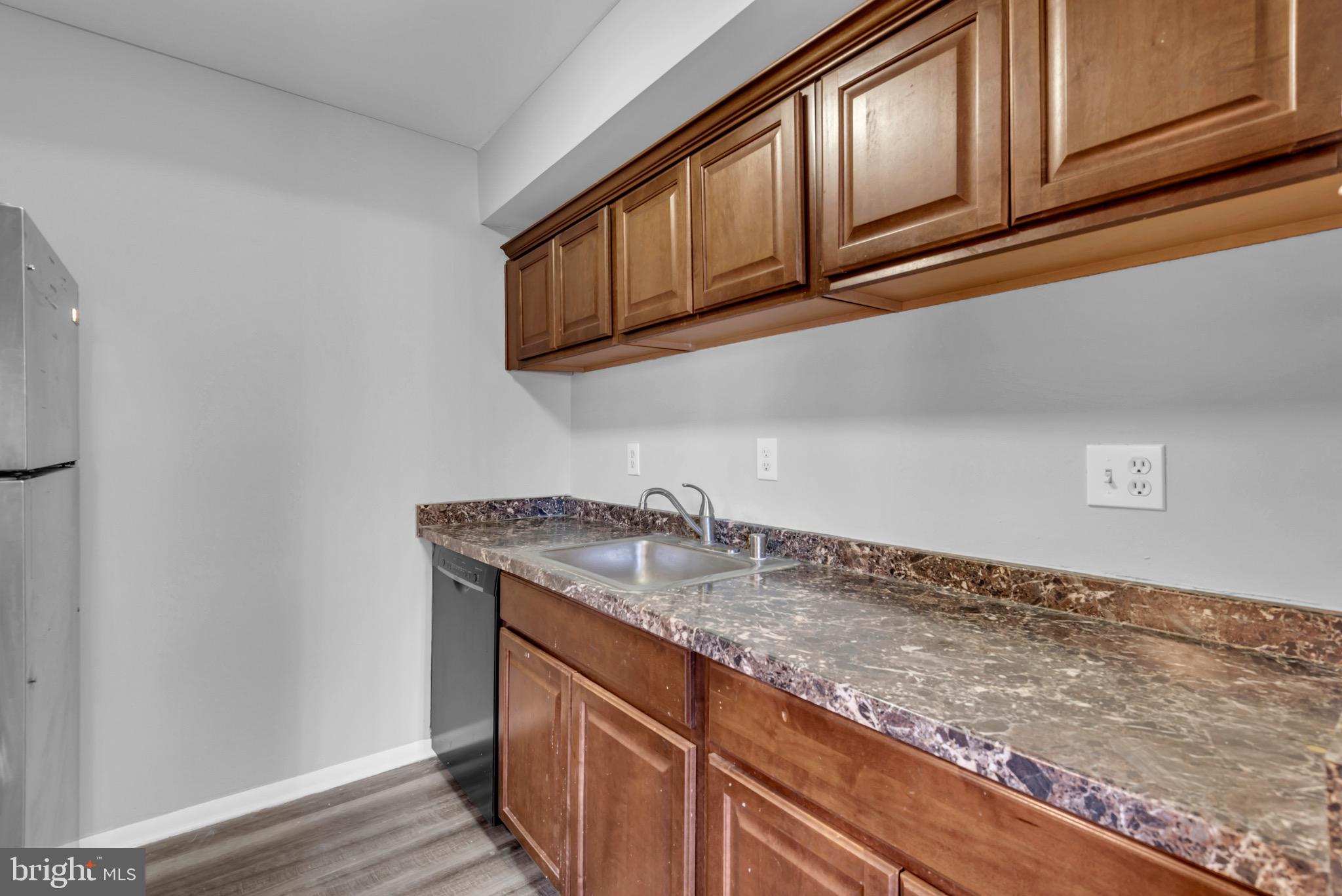 SUN VALLEY CONDOMINIUMS - Residential