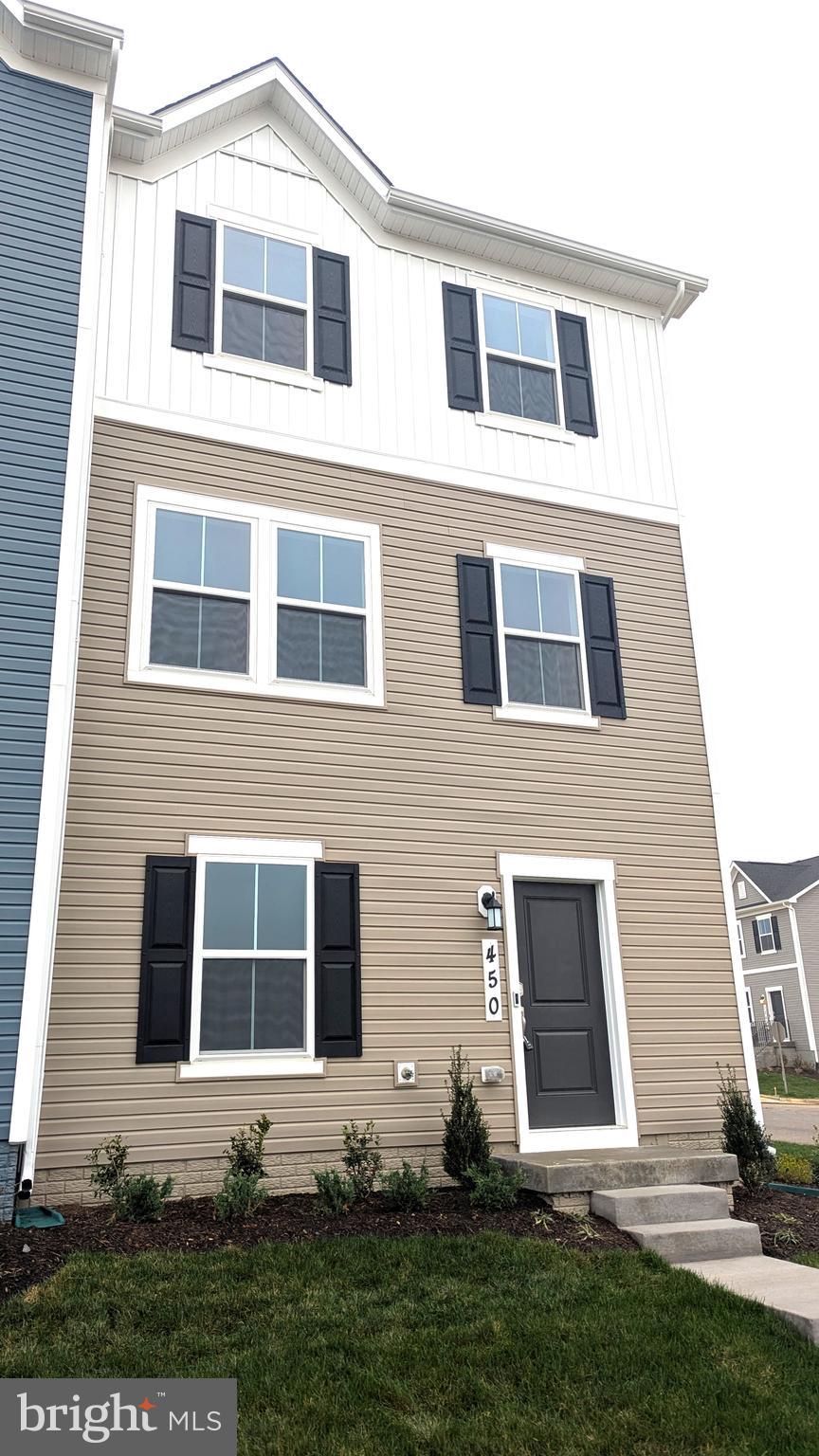 NONE AVAILABLE - Residential Lease