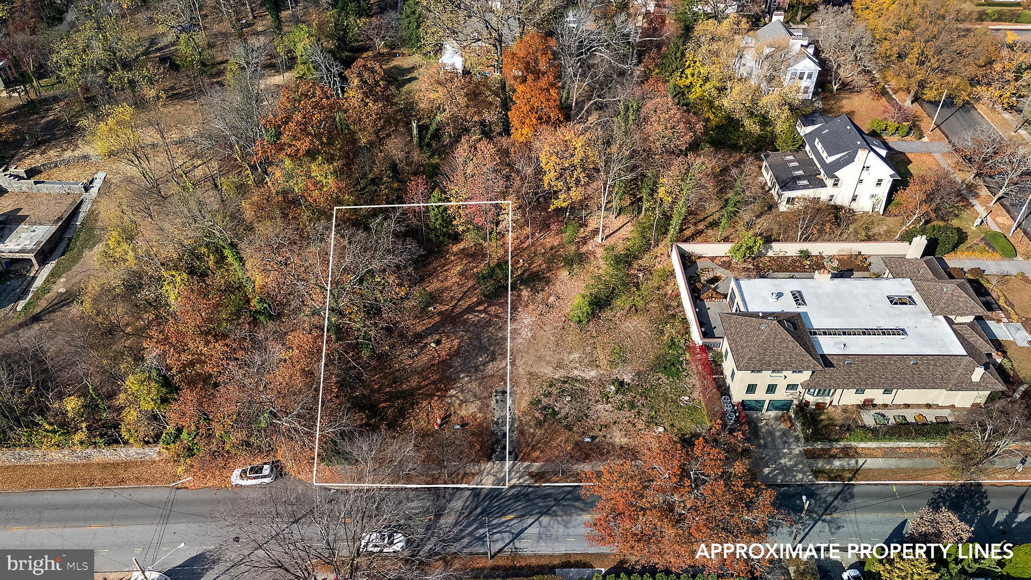 1601 GREENHILL AVENUE