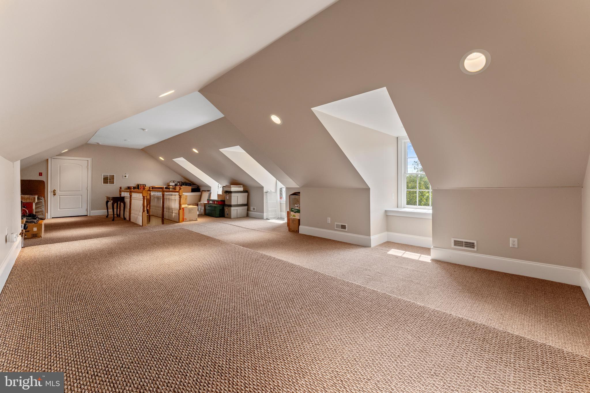 FAWN CREEK - Residential