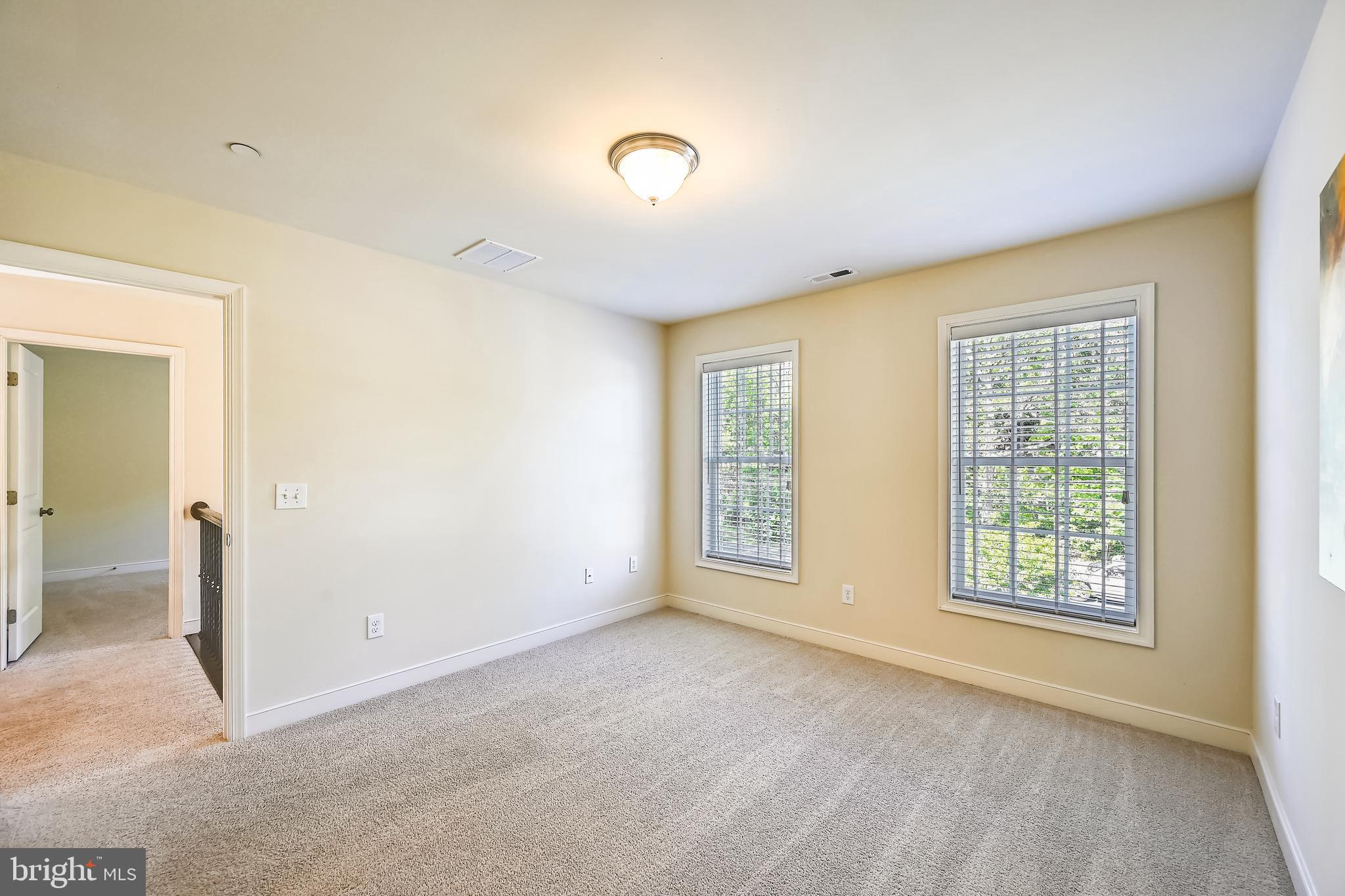 ARUNDEL ON THE BAY - Residential