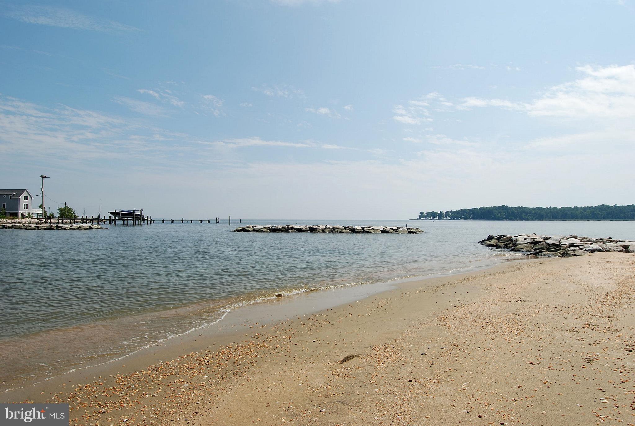 ARUNDEL ON THE BAY - Residential
