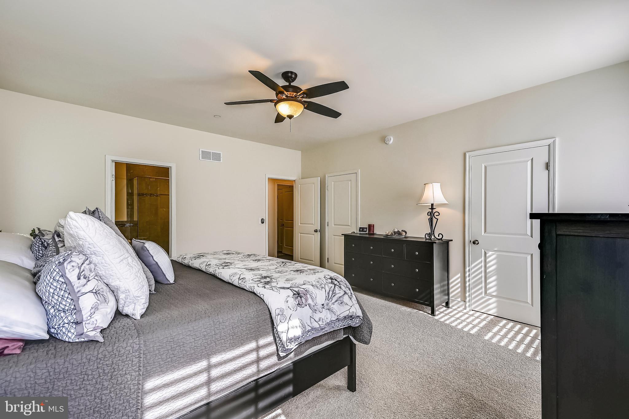 ARUNDEL ON THE BAY - Residential