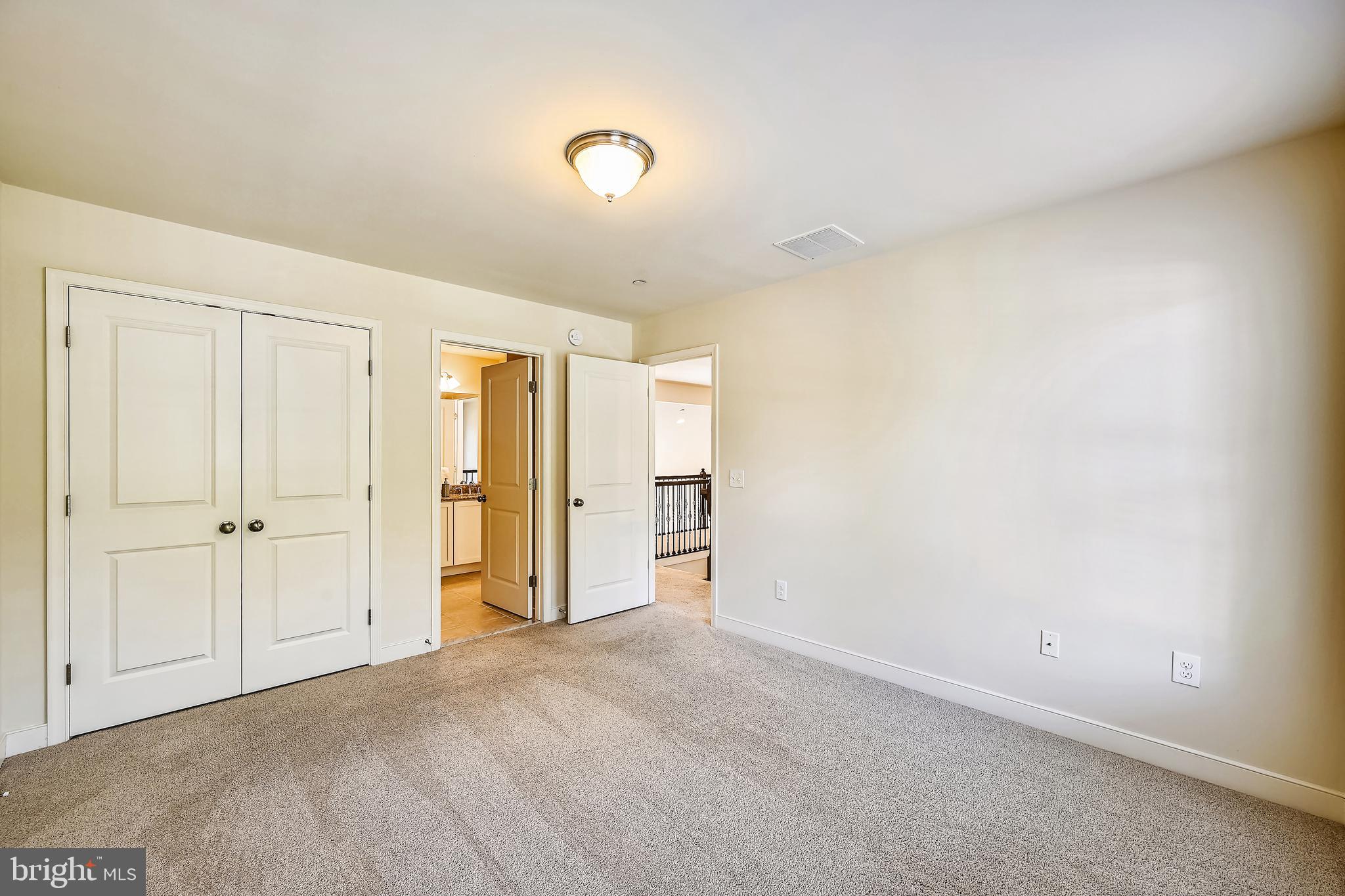 ARUNDEL ON THE BAY - Residential