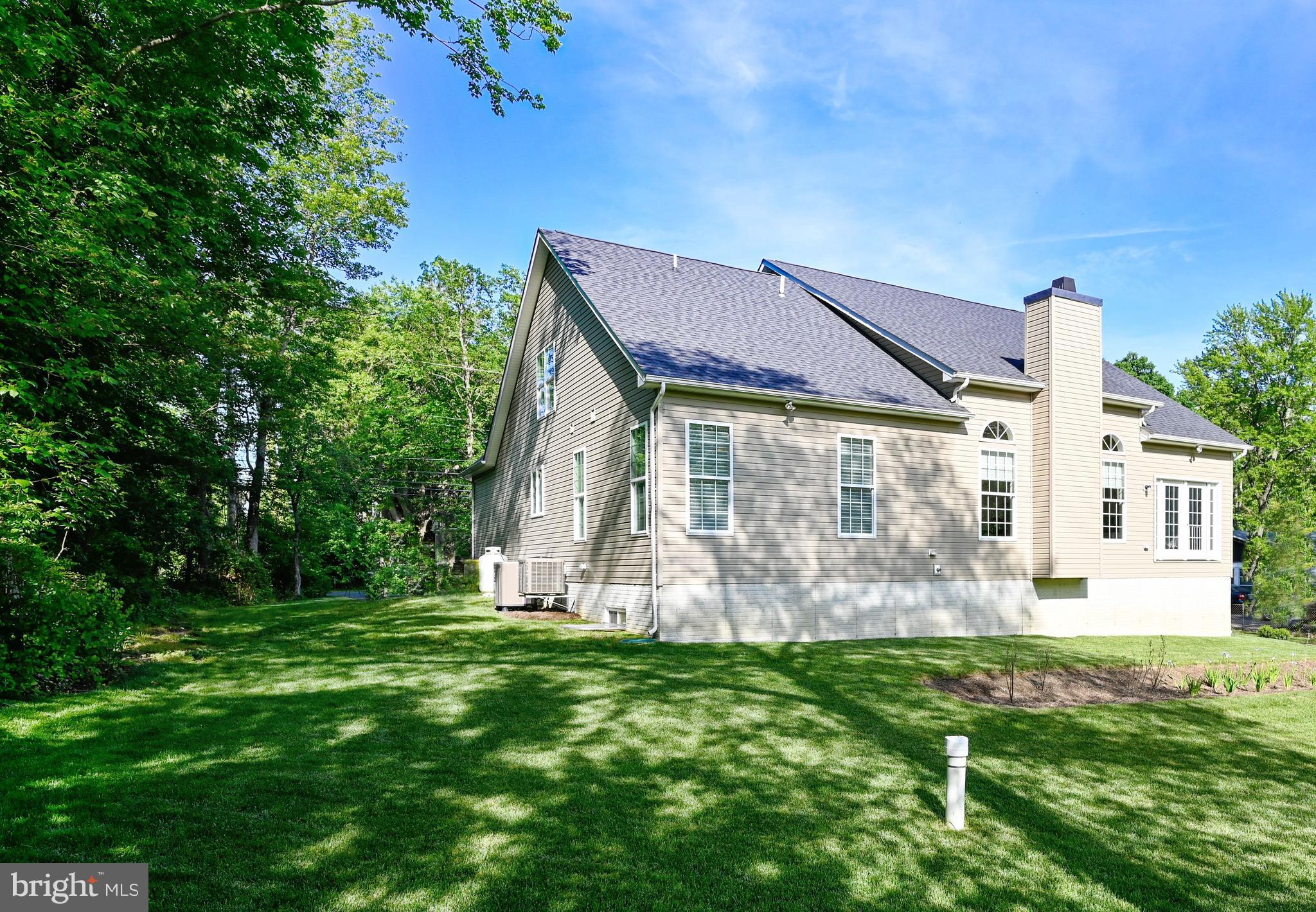 ARUNDEL ON THE BAY - Residential