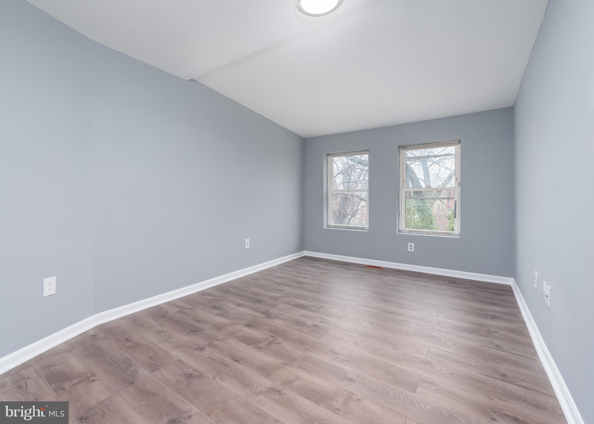 SANDTOWN-WINCHESTER - Residential