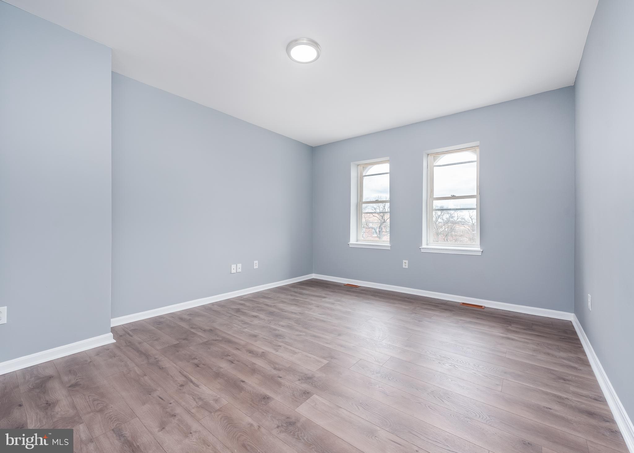 SANDTOWN-WINCHESTER - Residential