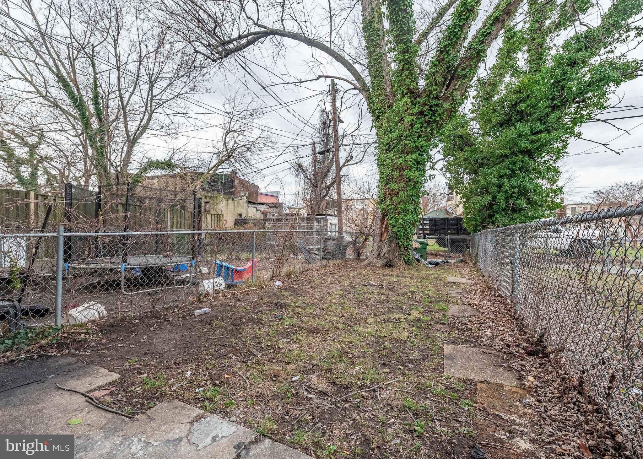 SANDTOWN-WINCHESTER - Residential