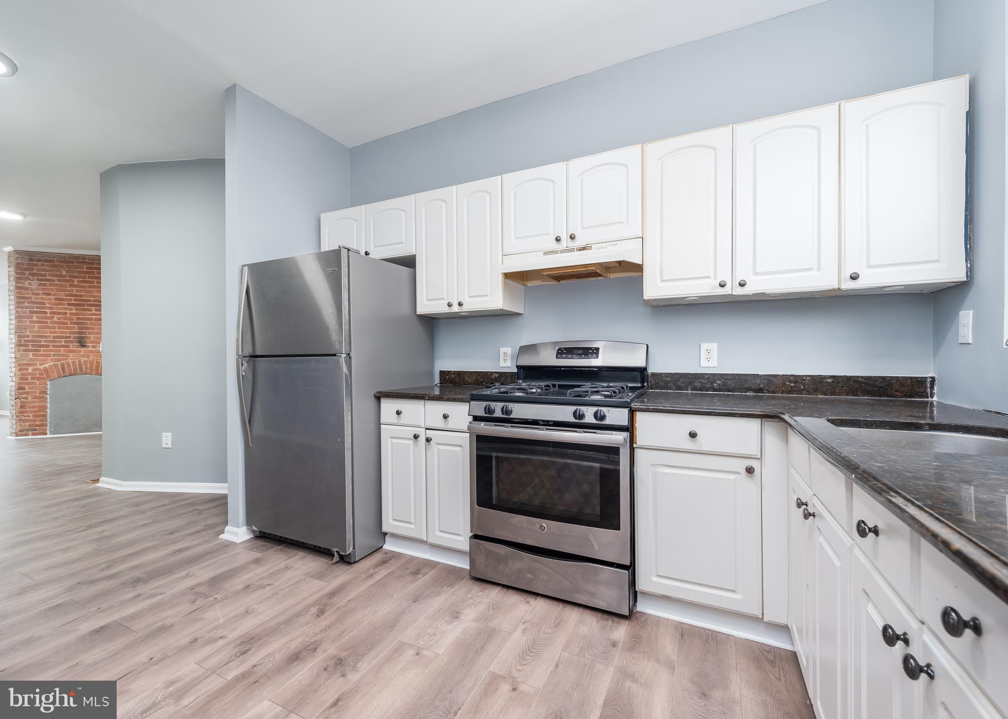 SANDTOWN-WINCHESTER - Residential