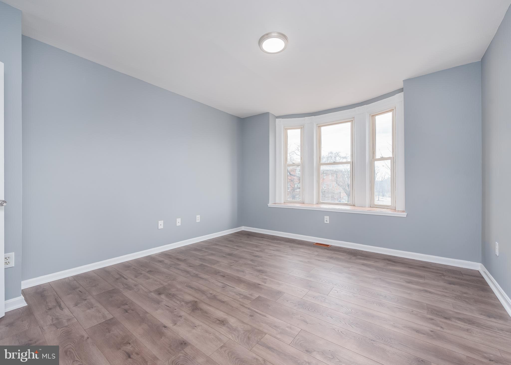 SANDTOWN-WINCHESTER - Residential