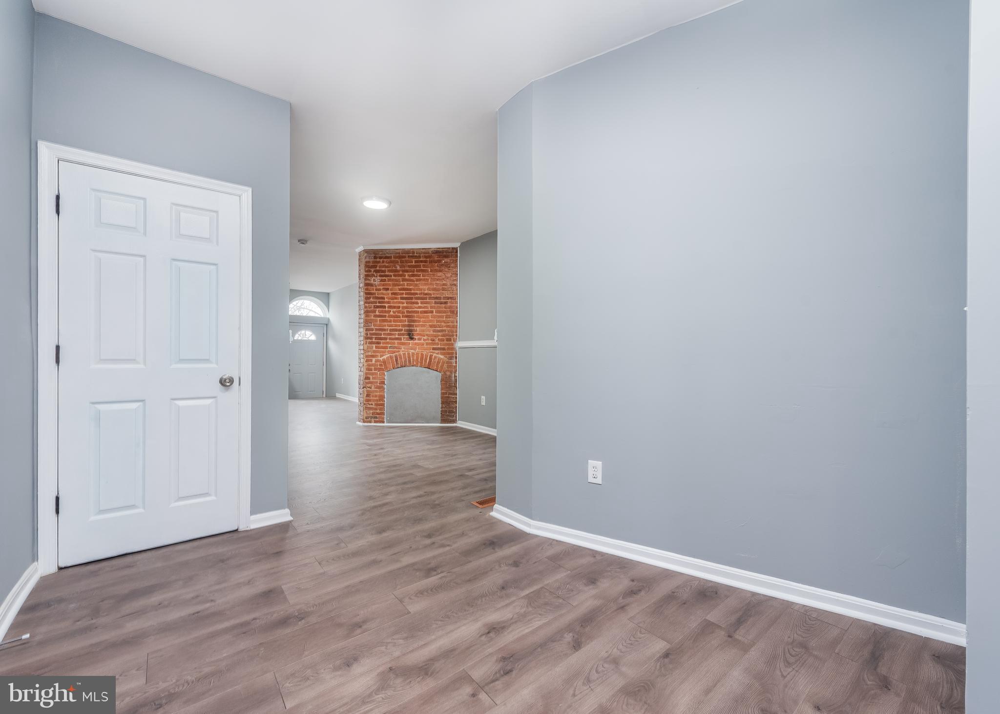 SANDTOWN-WINCHESTER - Residential