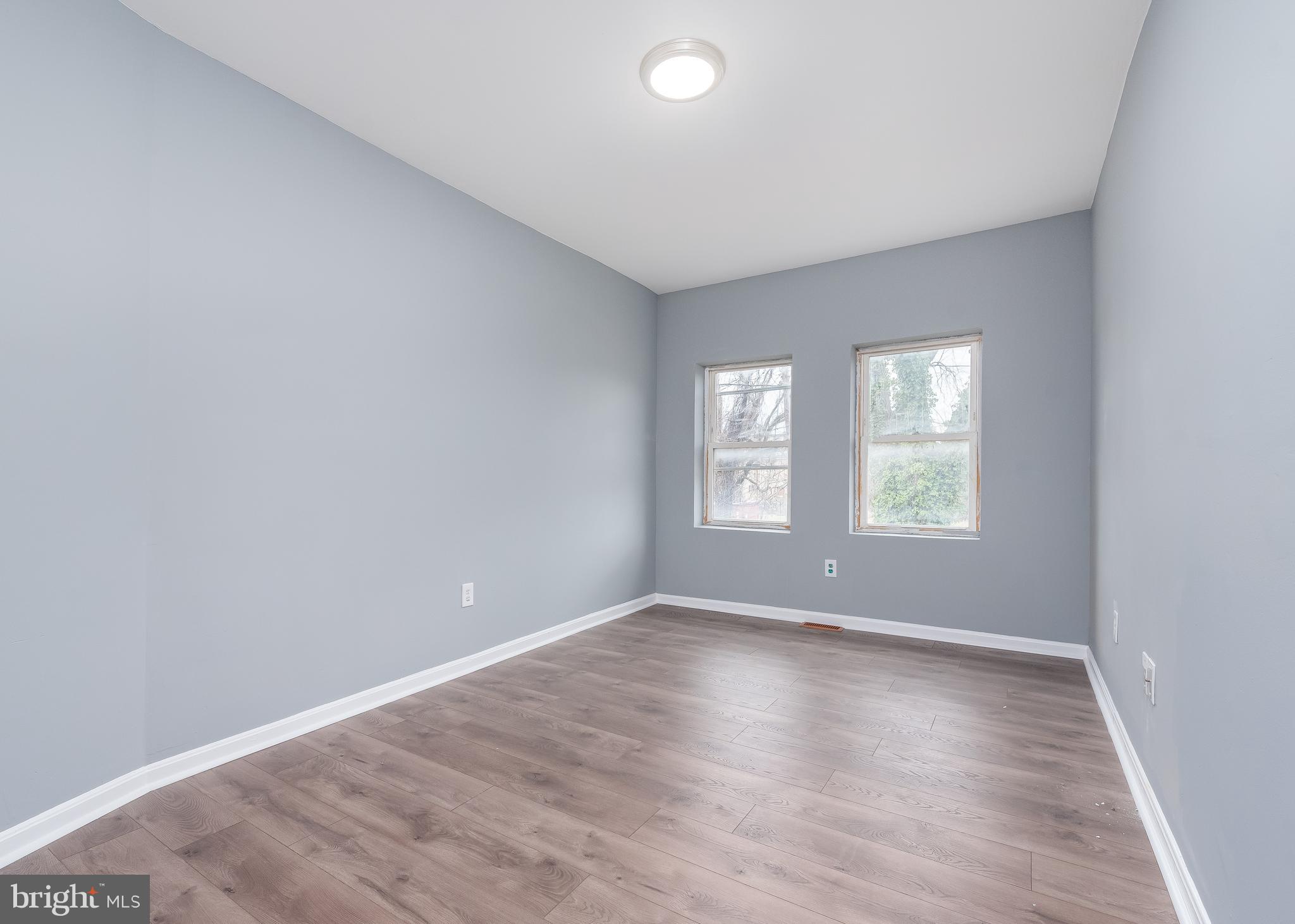 SANDTOWN-WINCHESTER - Residential