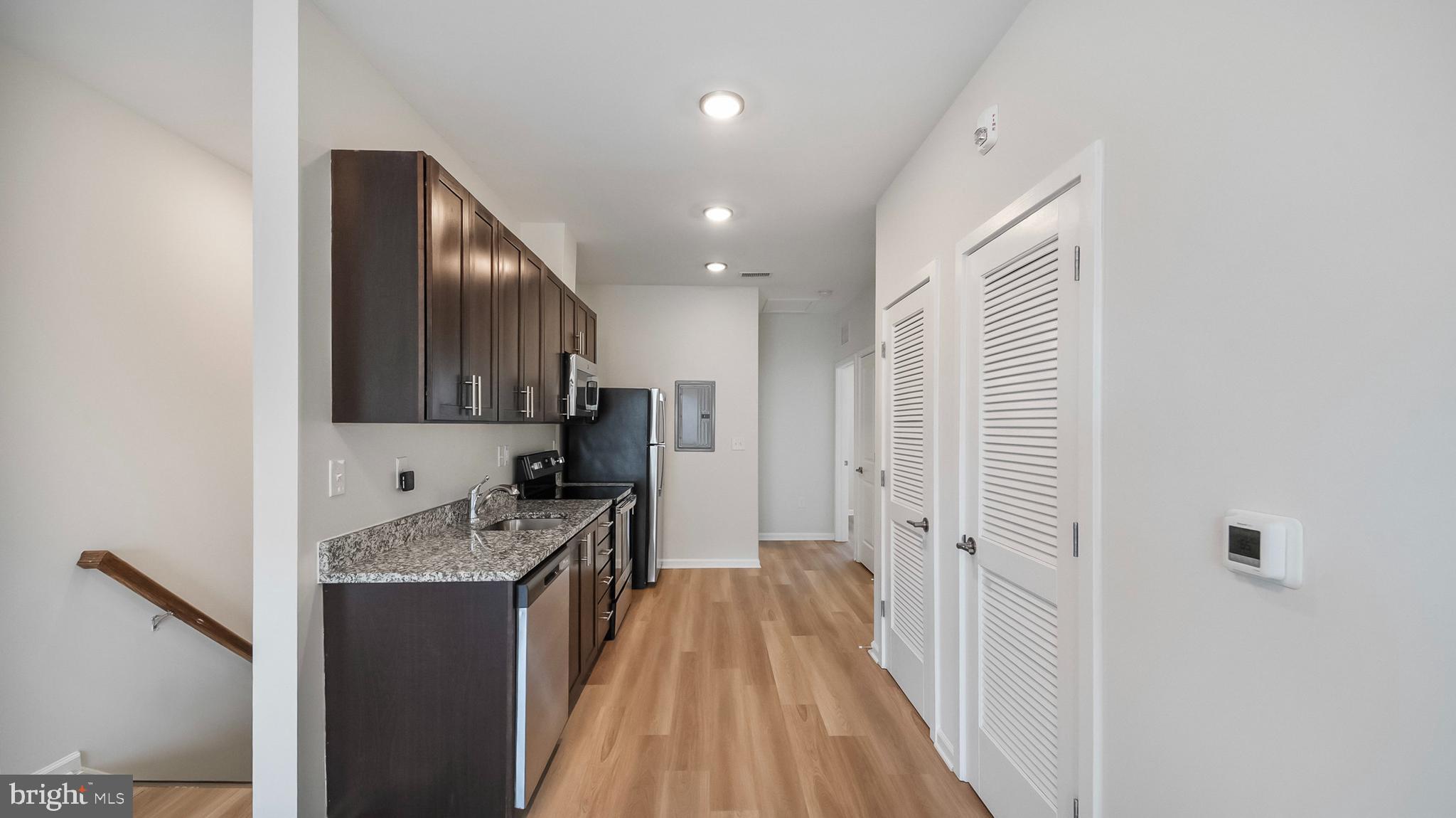 GARDENVILLE - Residential Lease