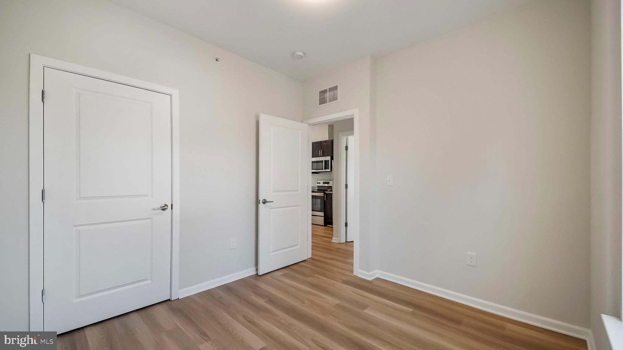 GARDENVILLE - Residential Lease