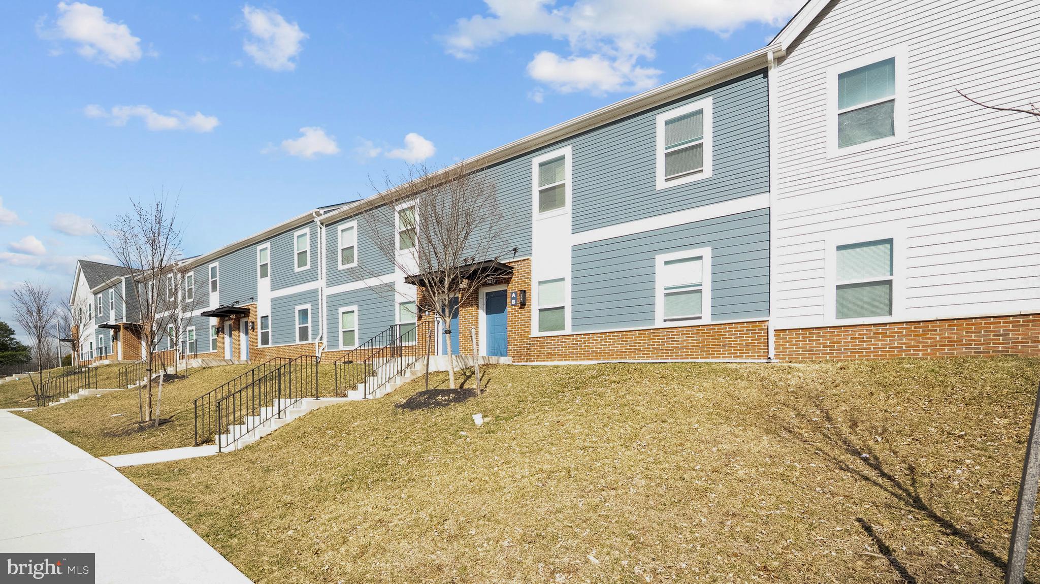 GARDENVILLE - Residential Lease