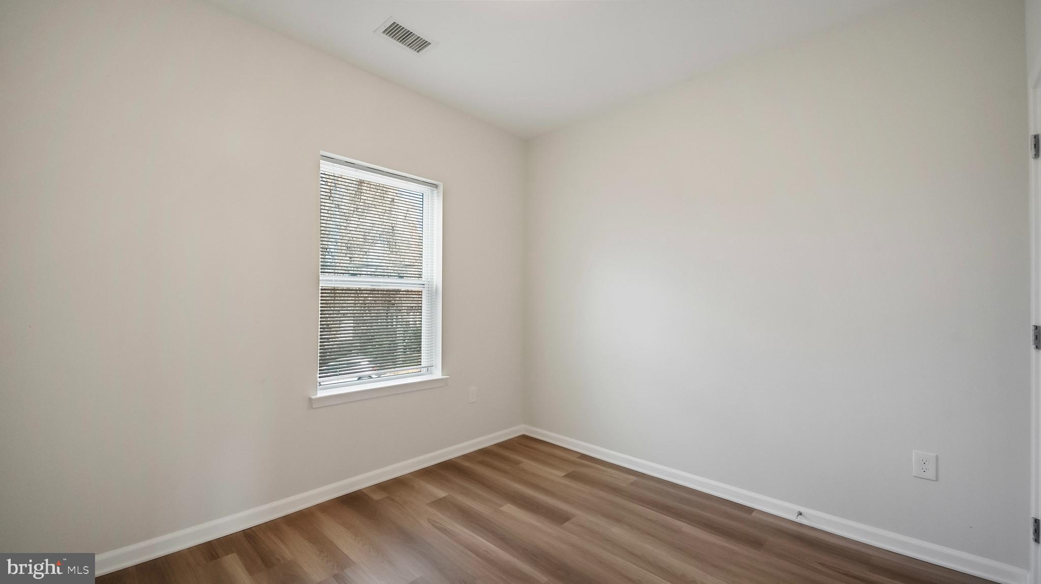 GARDENVILLE - Residential Lease