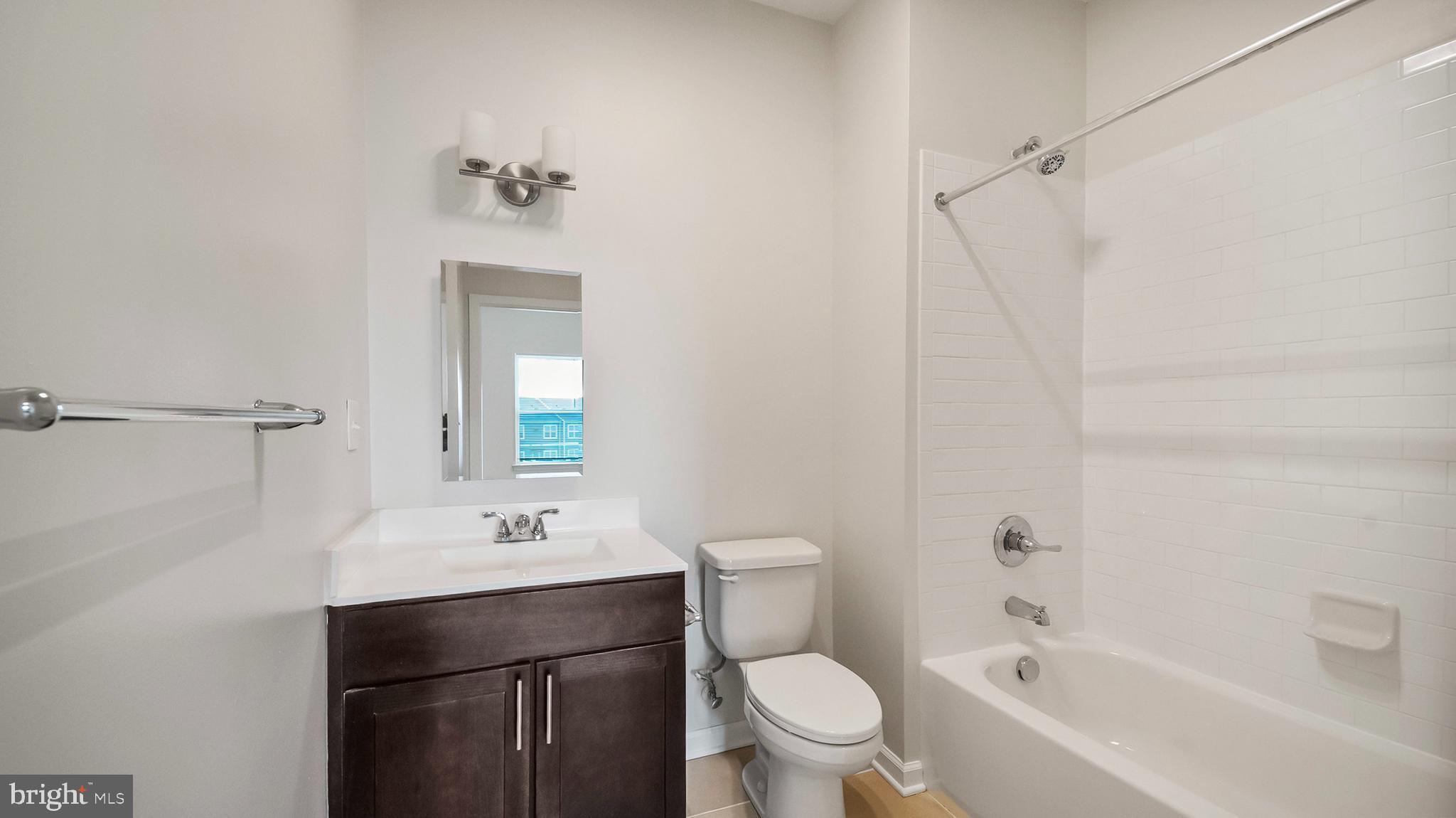 GARDENVILLE - Residential Lease