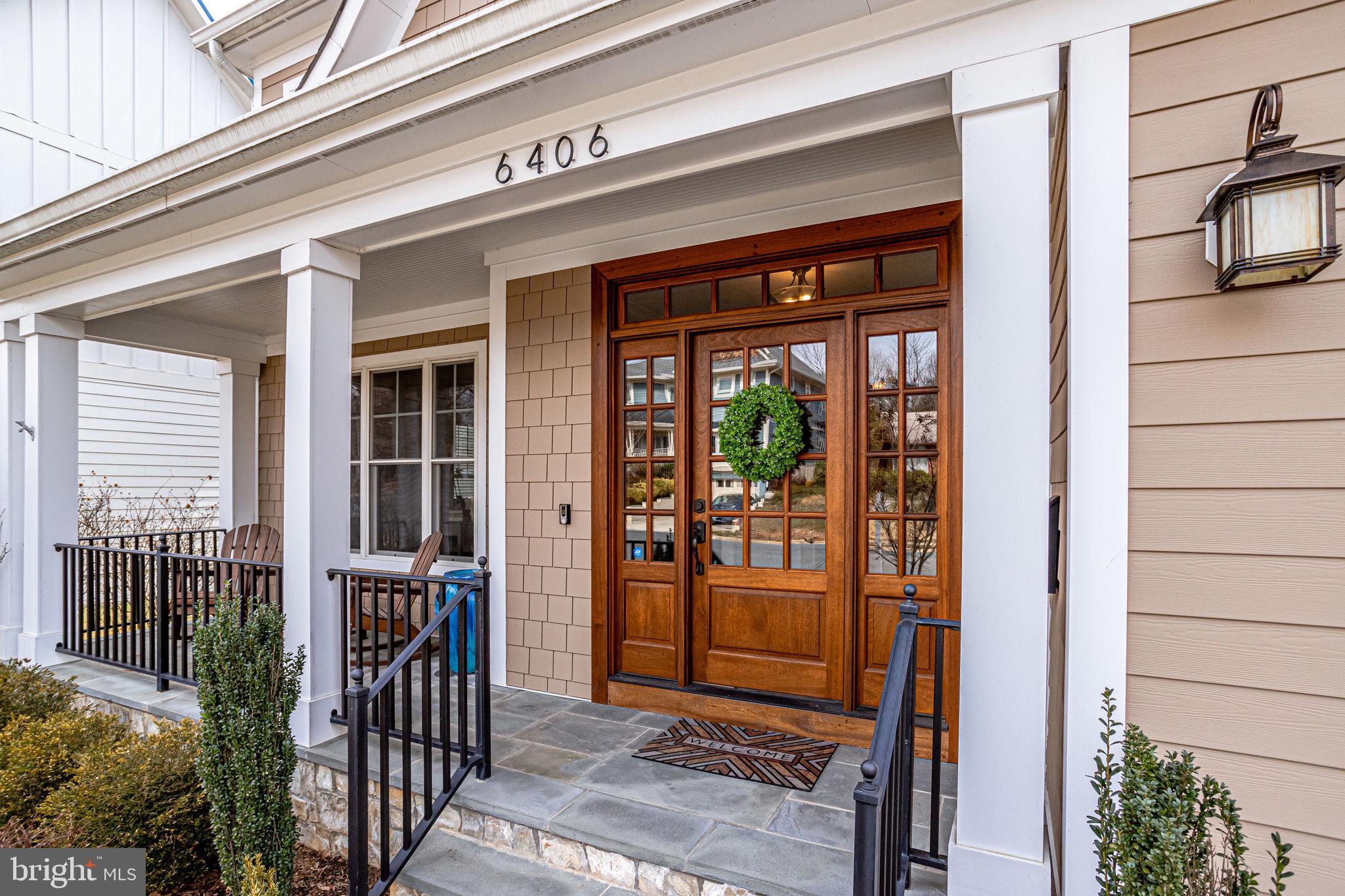 THE WILLIAMSBURG - Residential