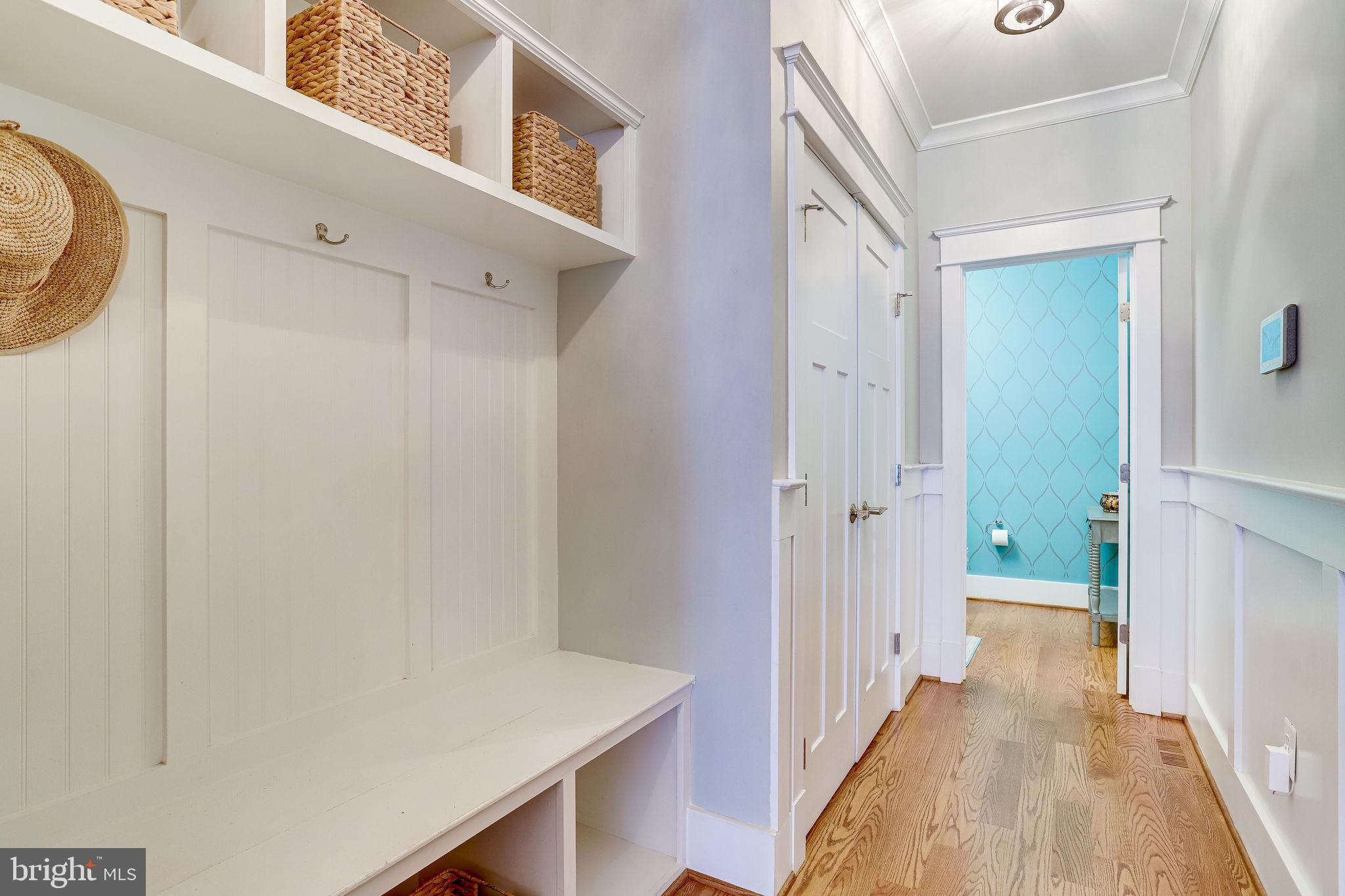 THE WILLIAMSBURG - Residential