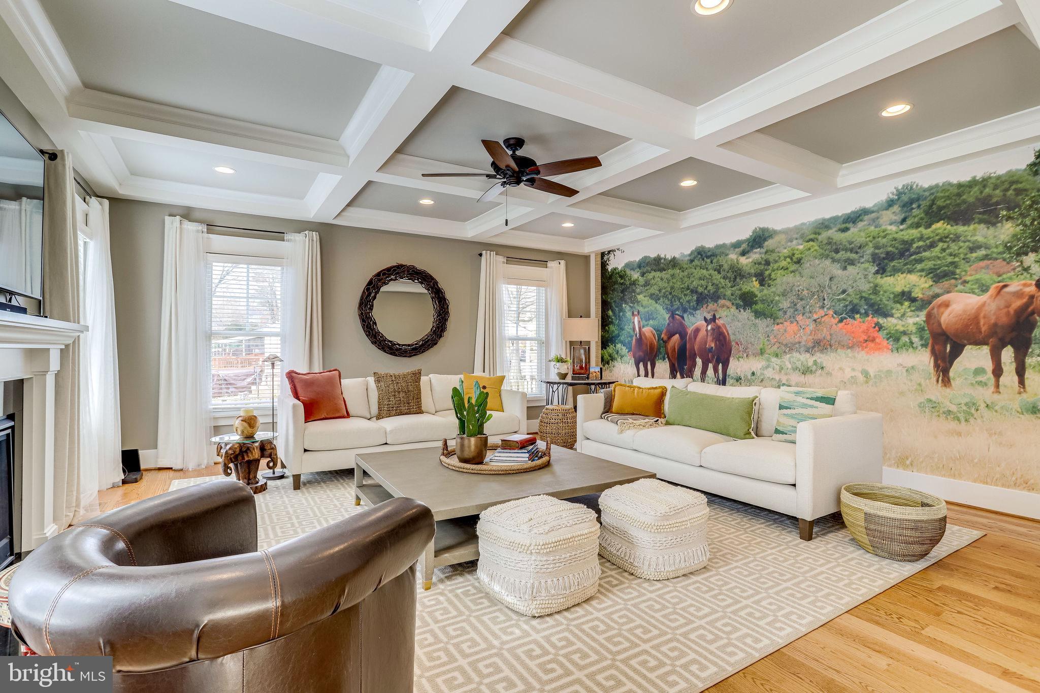 THE WILLIAMSBURG - Residential