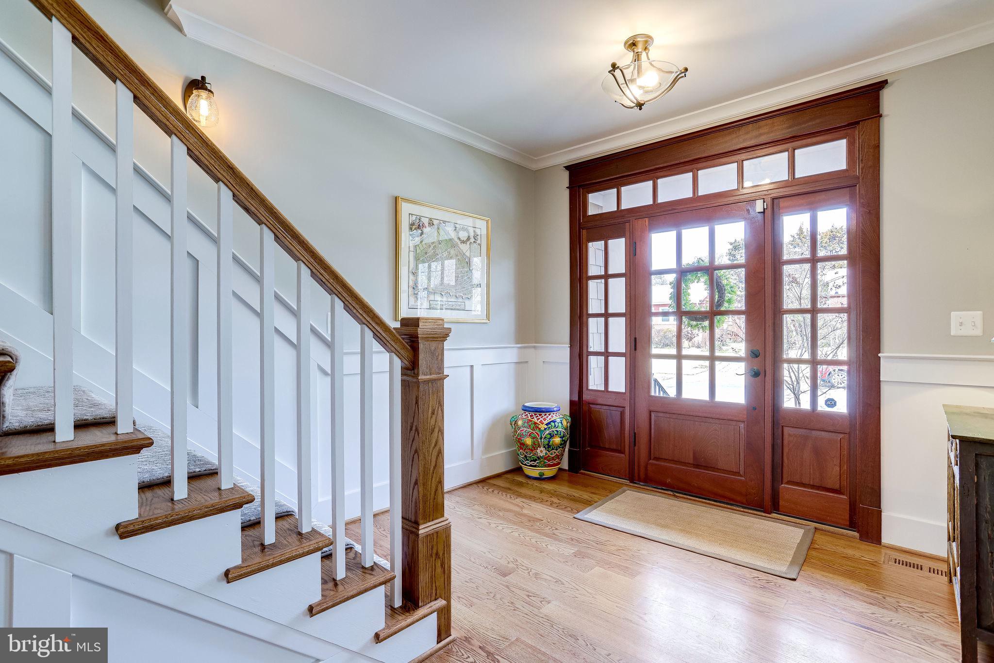 THE WILLIAMSBURG - Residential