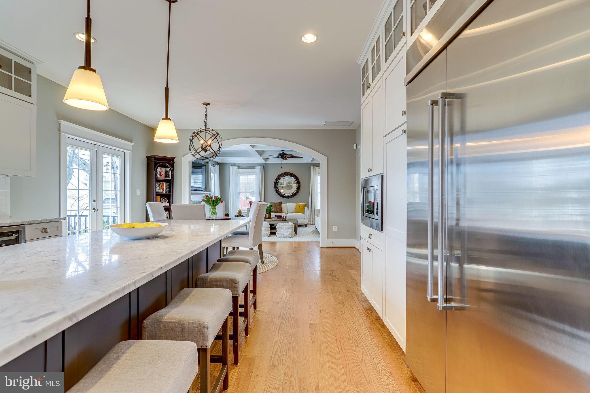 THE WILLIAMSBURG - Residential