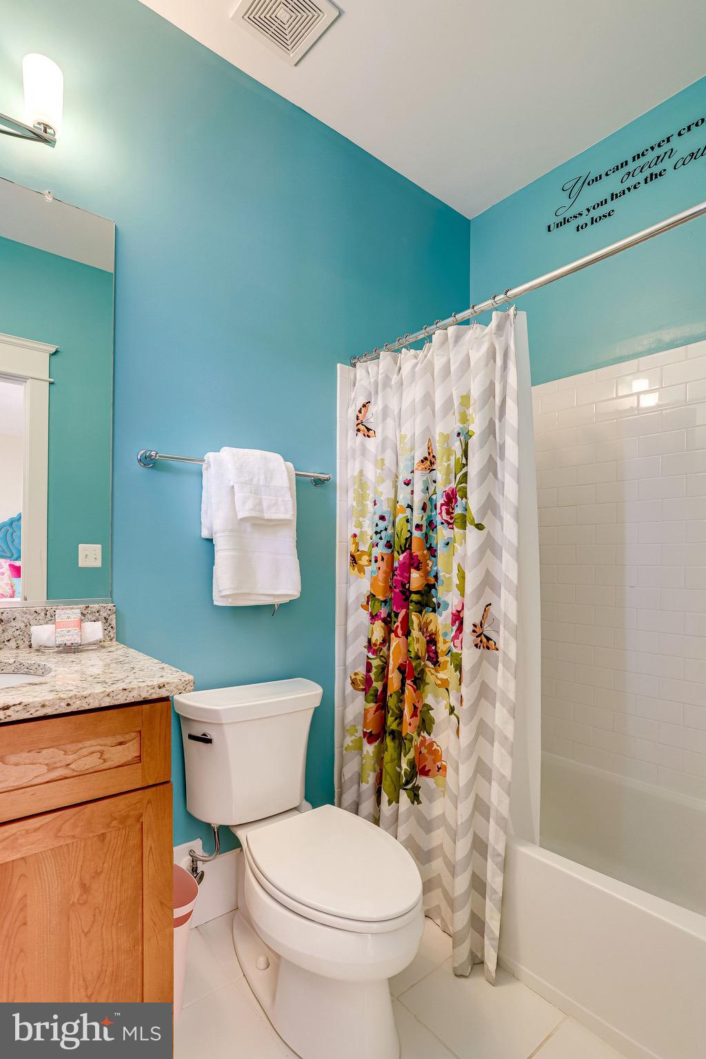 THE WILLIAMSBURG - Residential