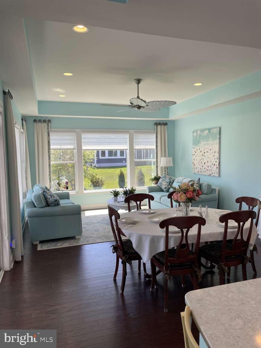 COASTAL CLUB - Residential