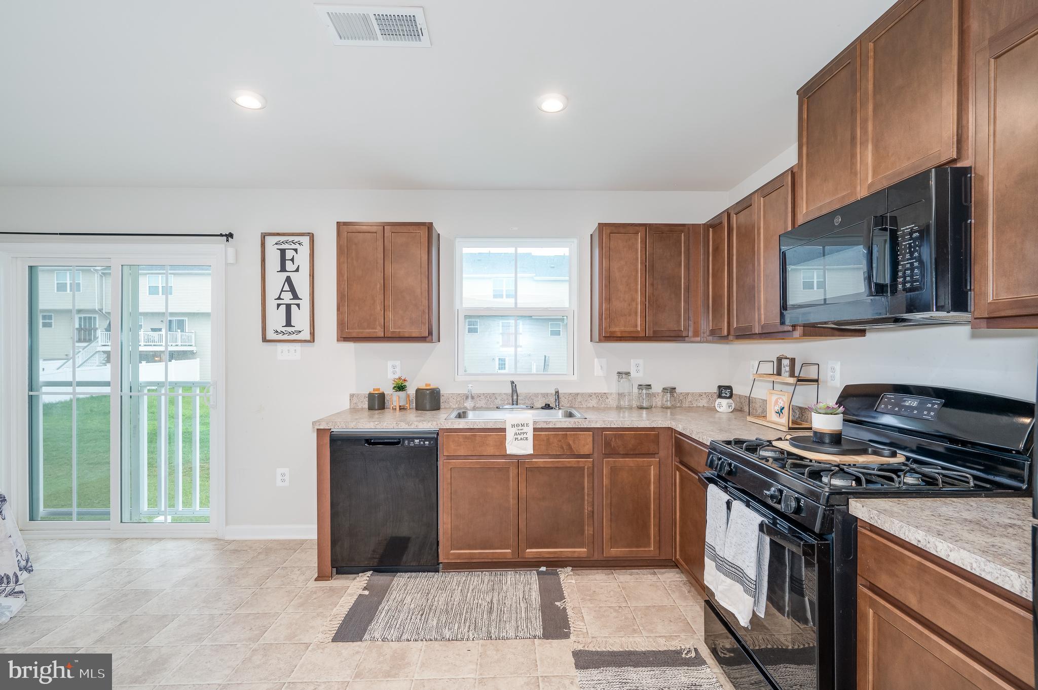 THE LAKES AT MARTINSBURG - Residential