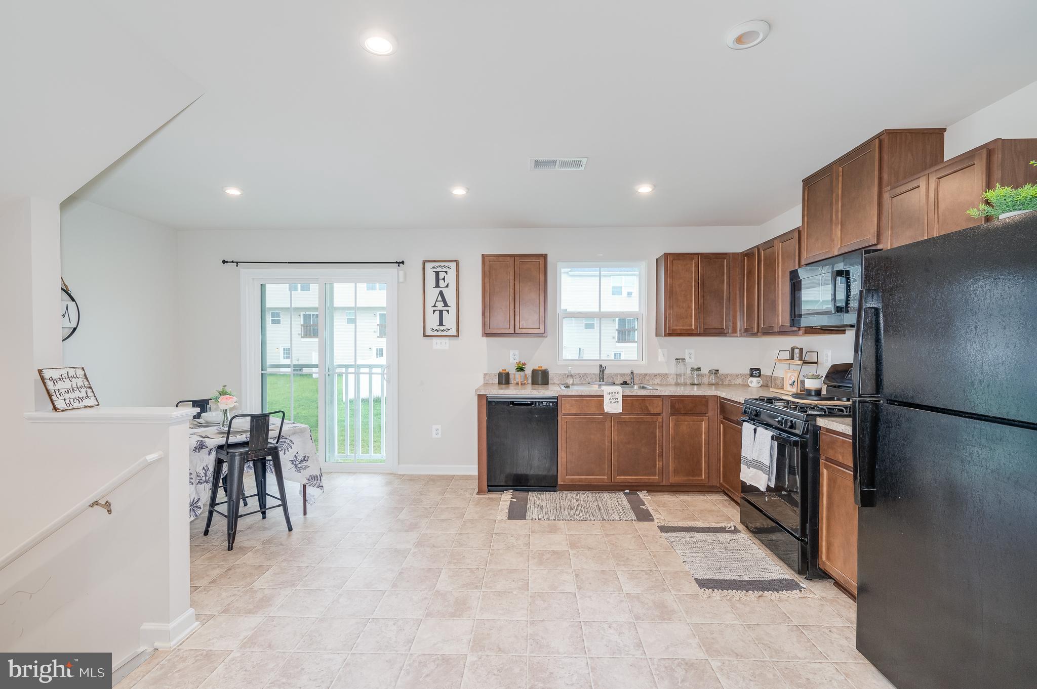 THE LAKES AT MARTINSBURG - Residential