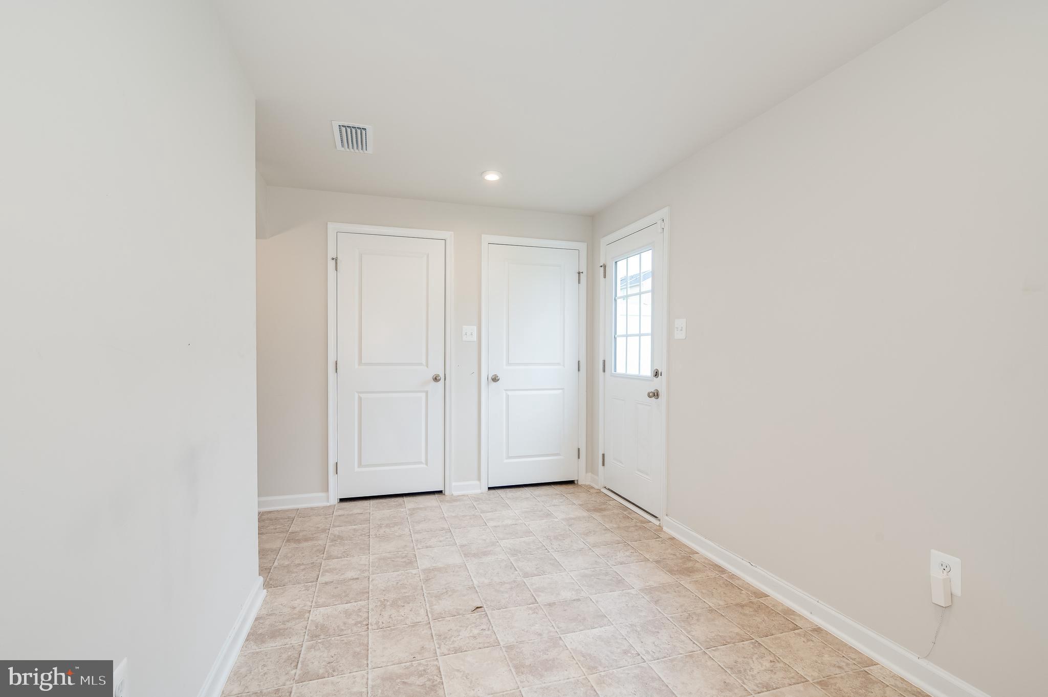 THE LAKES AT MARTINSBURG - Residential