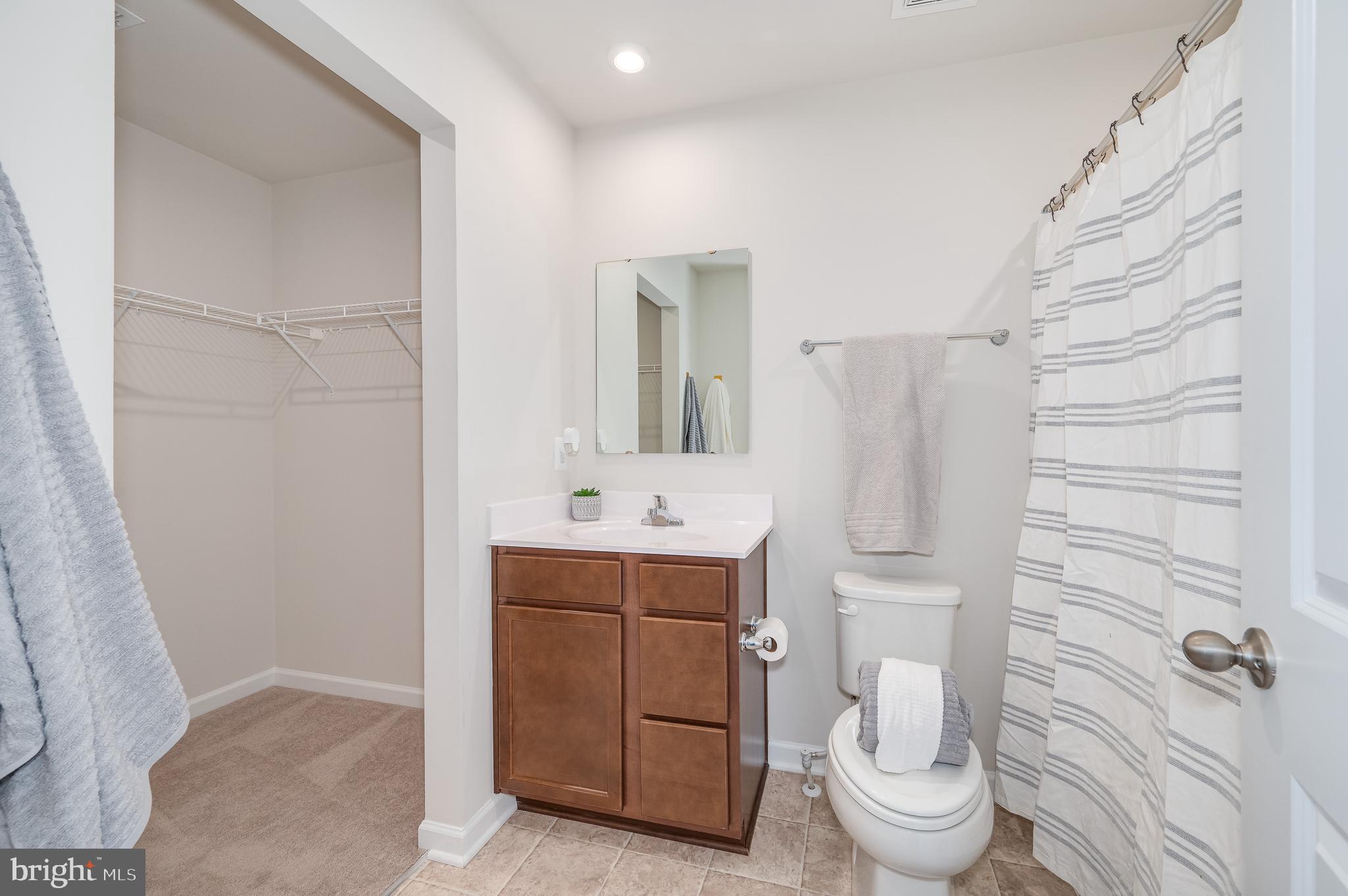 THE LAKES AT MARTINSBURG - Residential