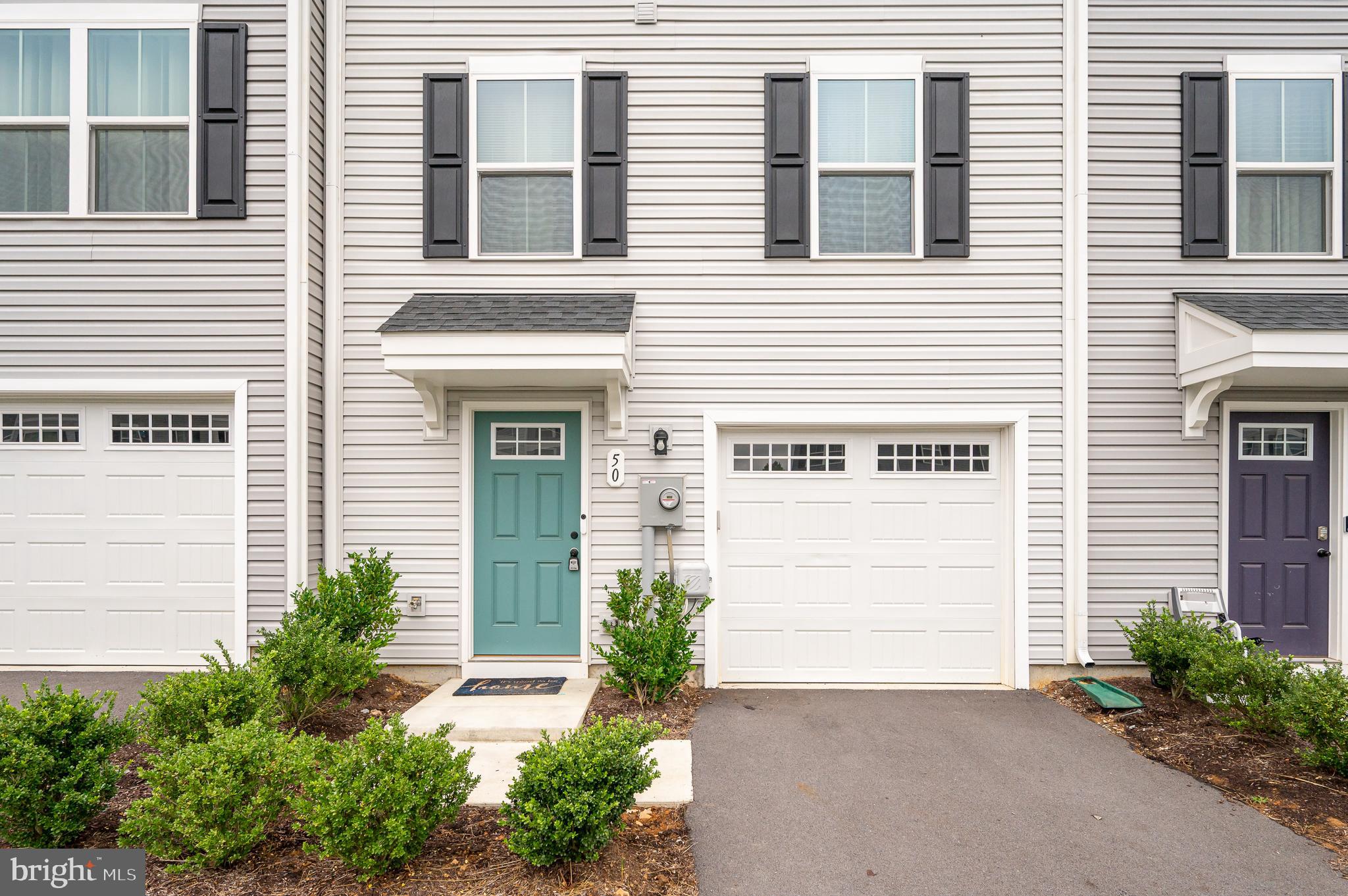 THE LAKES AT MARTINSBURG - Residential