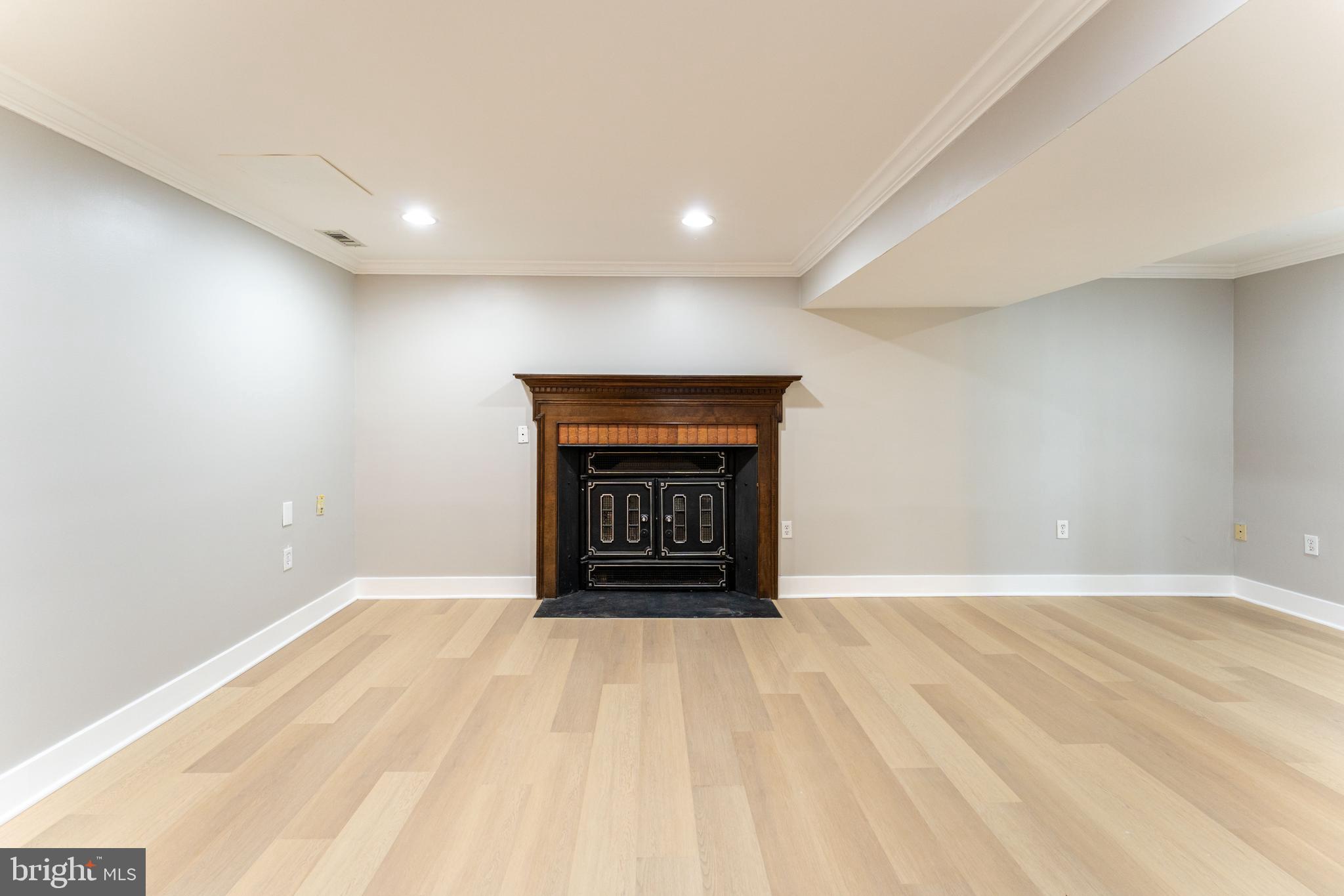 GERMANTOWN ESTATES - Residential