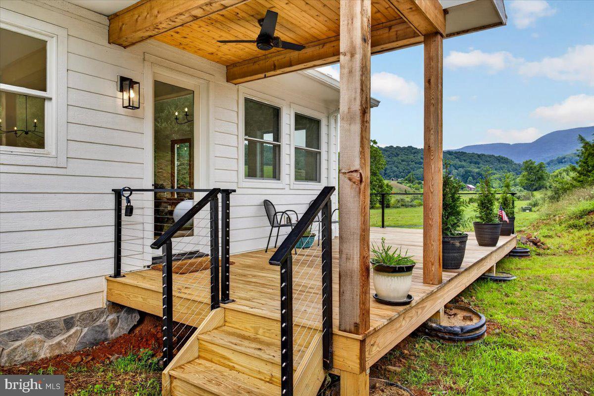 720 GOONEY MANOR LOOP