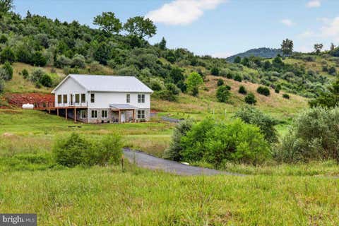 Photo for 720 GOONEY MANOR LOOP