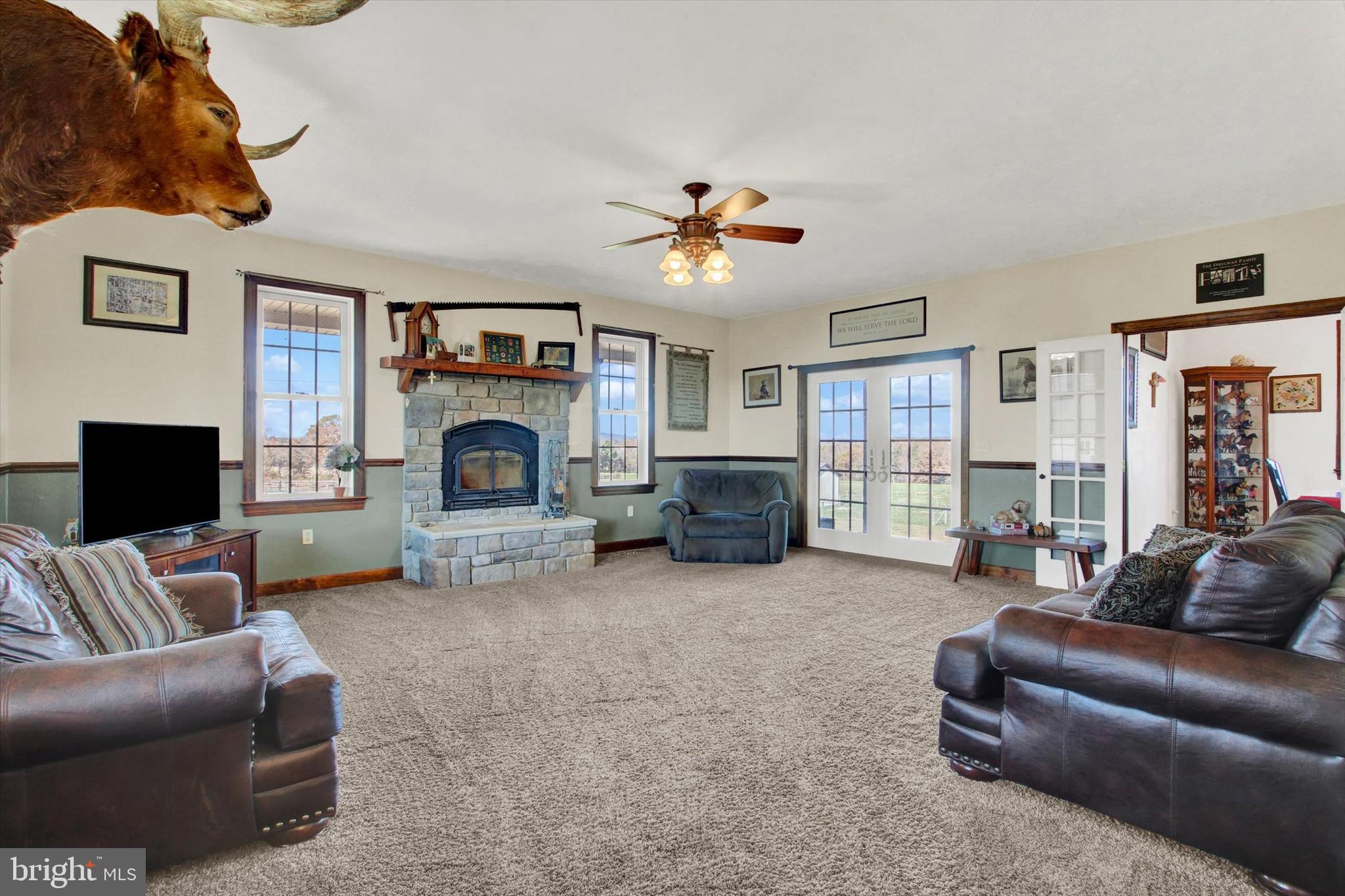 EAST BERLIN AREA - Farm