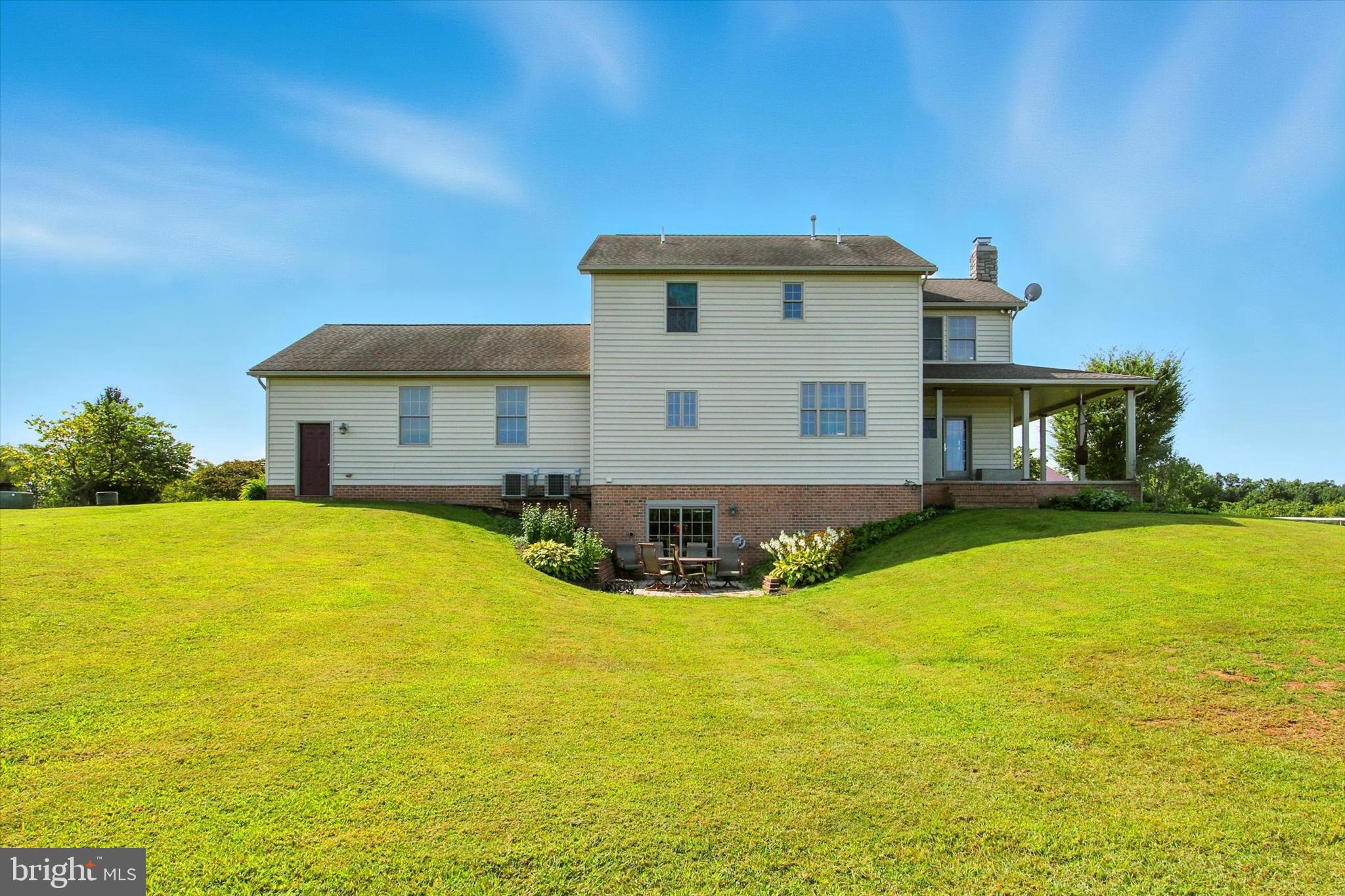 EAST BERLIN AREA - Farm