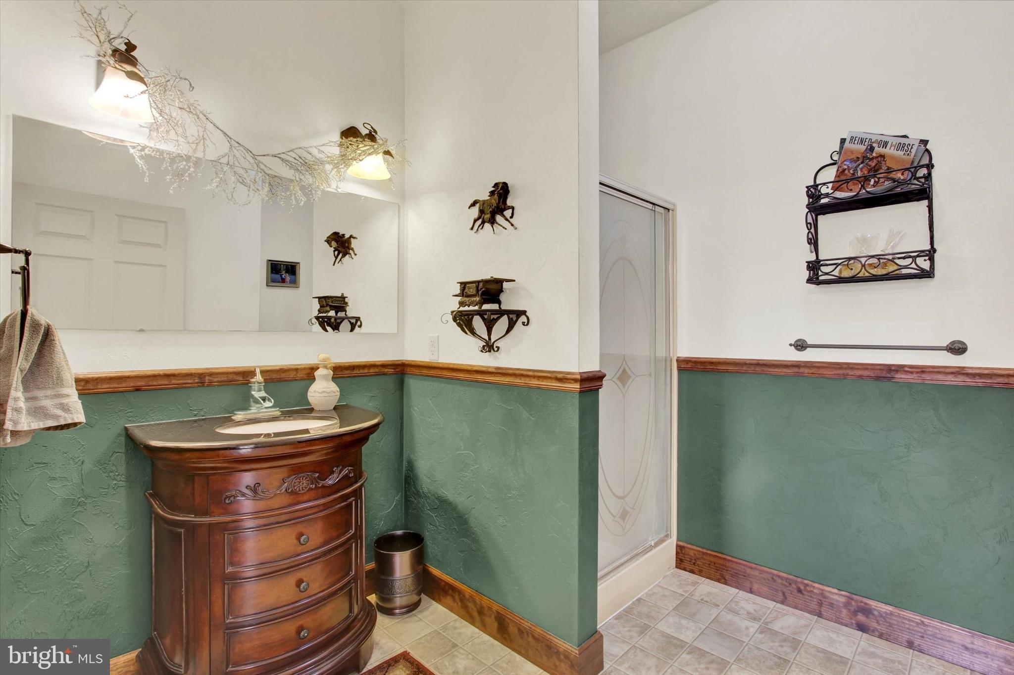 EAST BERLIN AREA - Farm