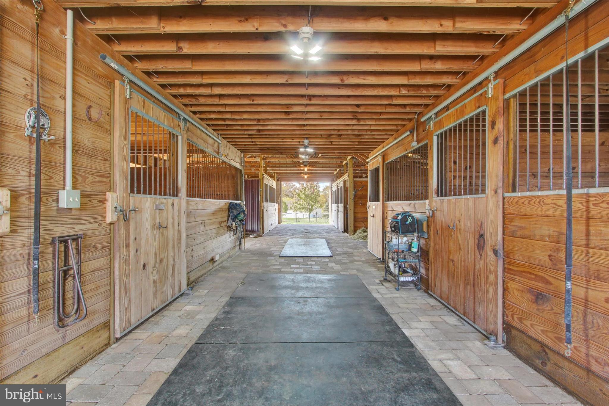 EAST BERLIN AREA - Farm