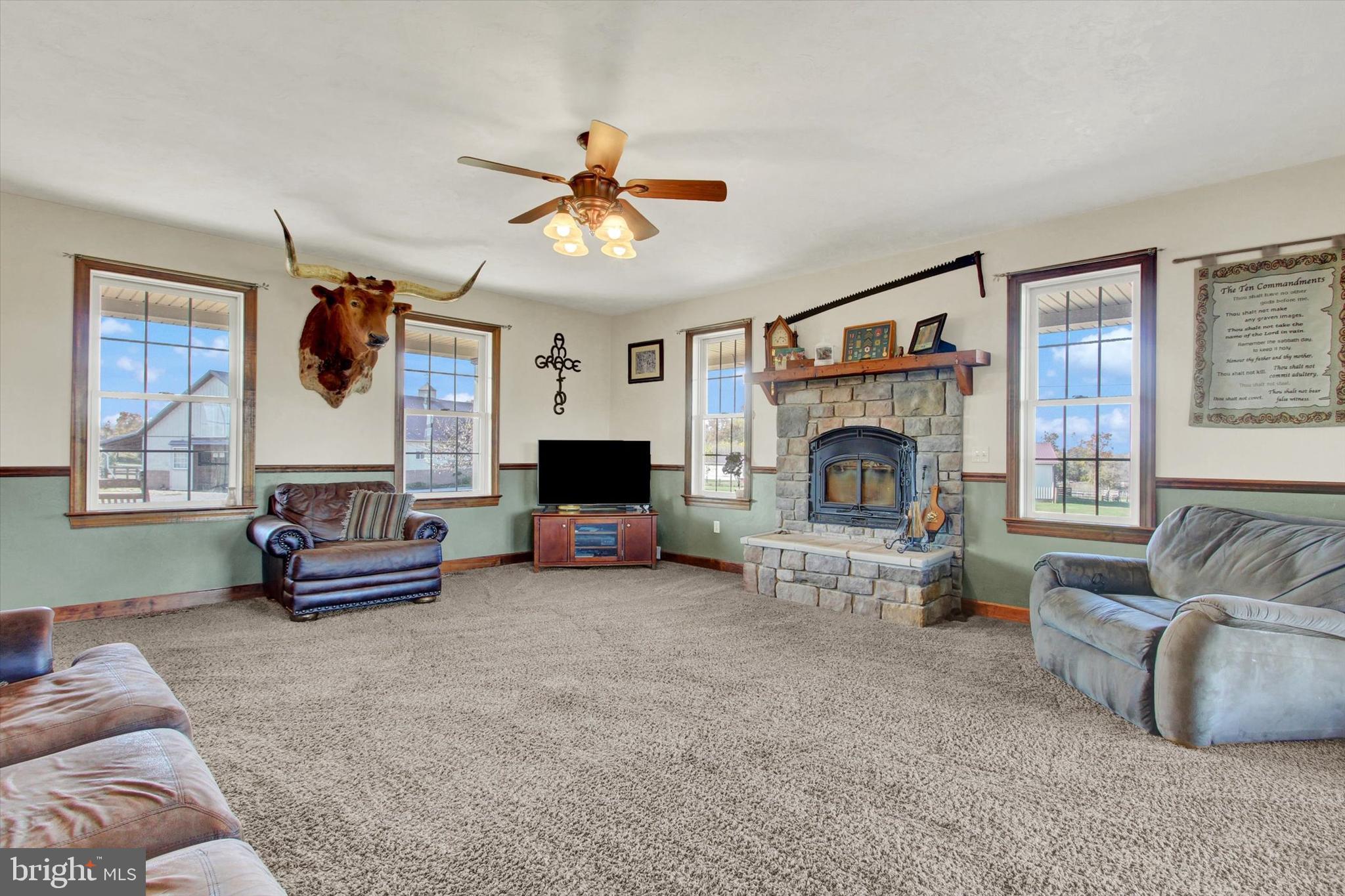 EAST BERLIN AREA - Farm