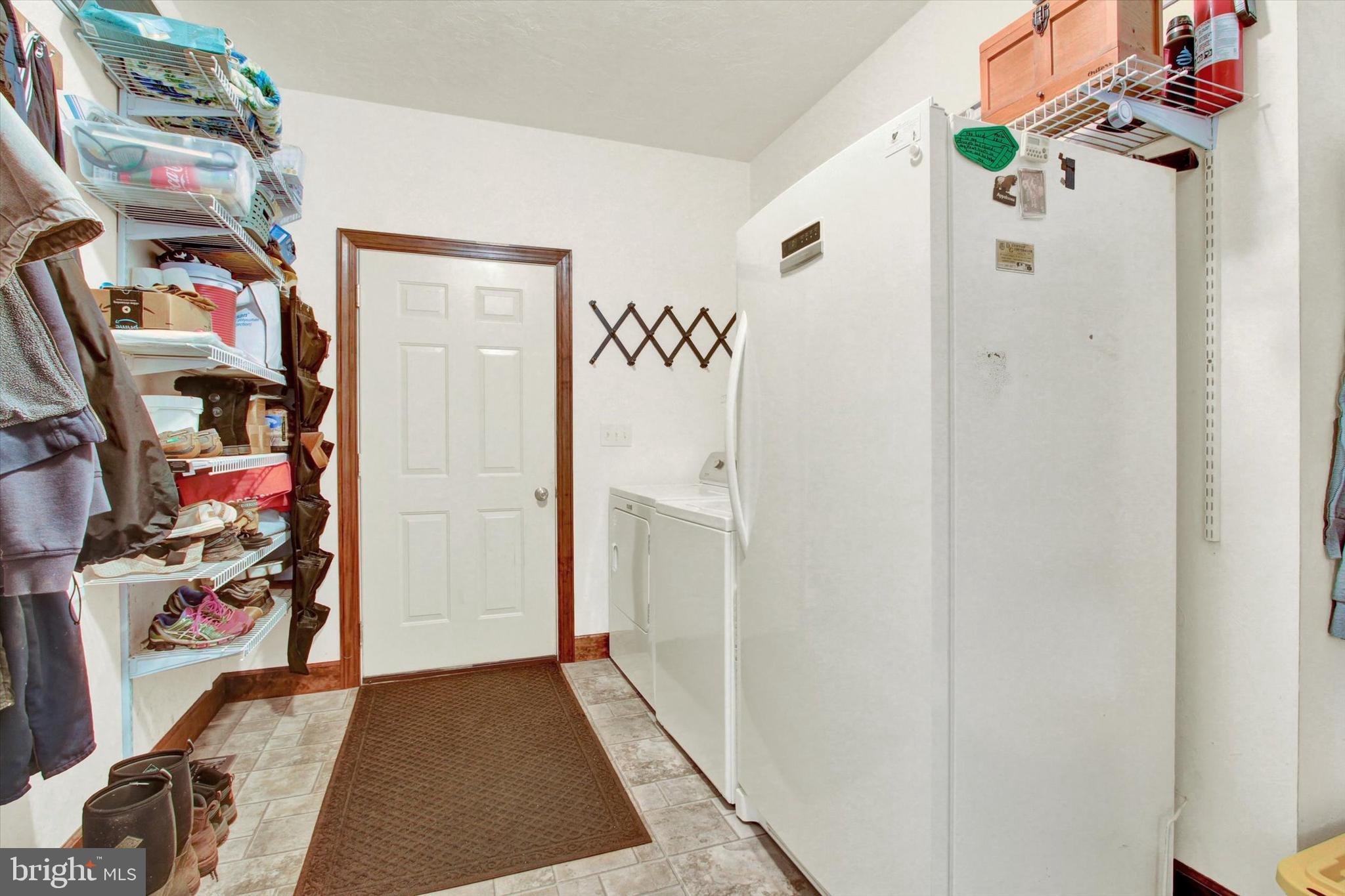 EAST BERLIN AREA - Farm