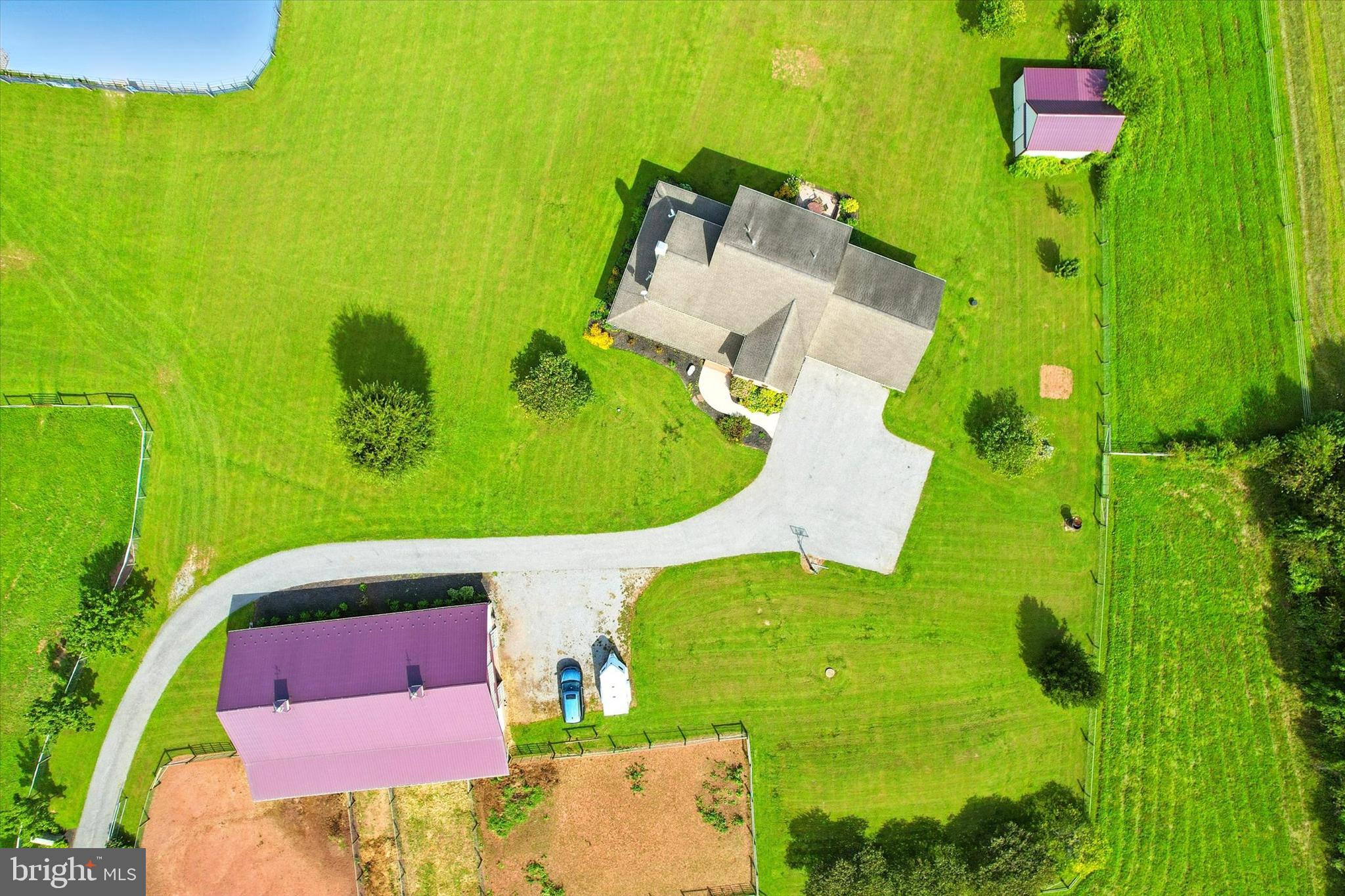 EAST BERLIN AREA - Farm