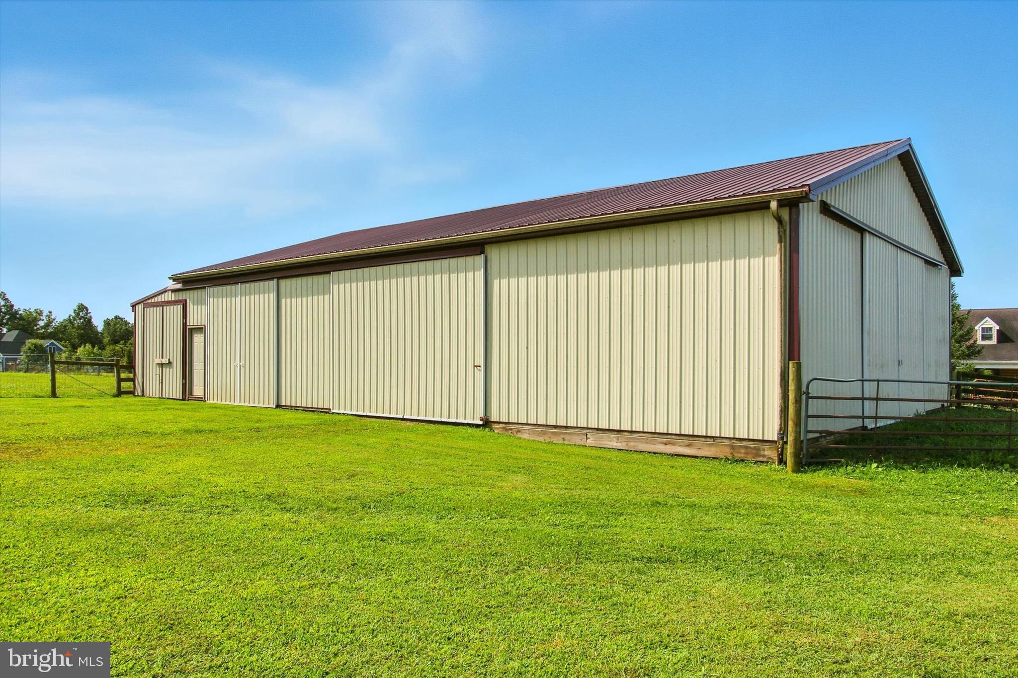 EAST BERLIN AREA - Farm